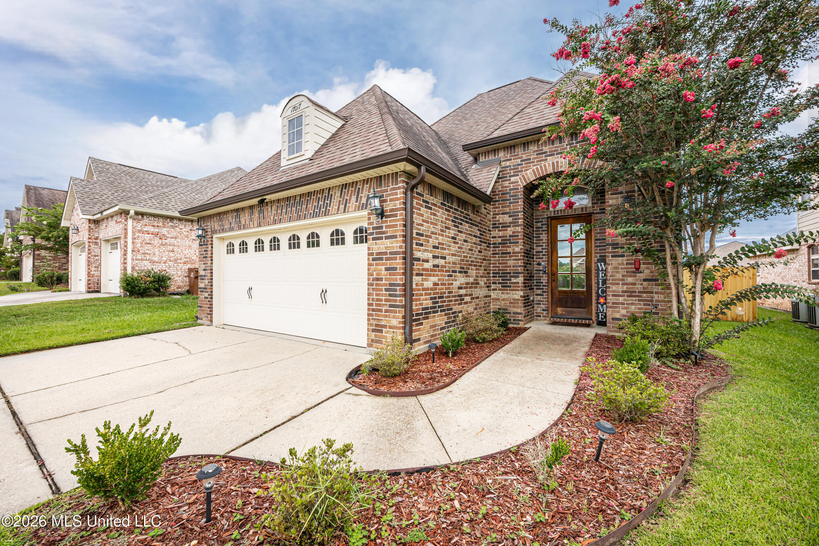 17017 Sago Drive Property Photo 3