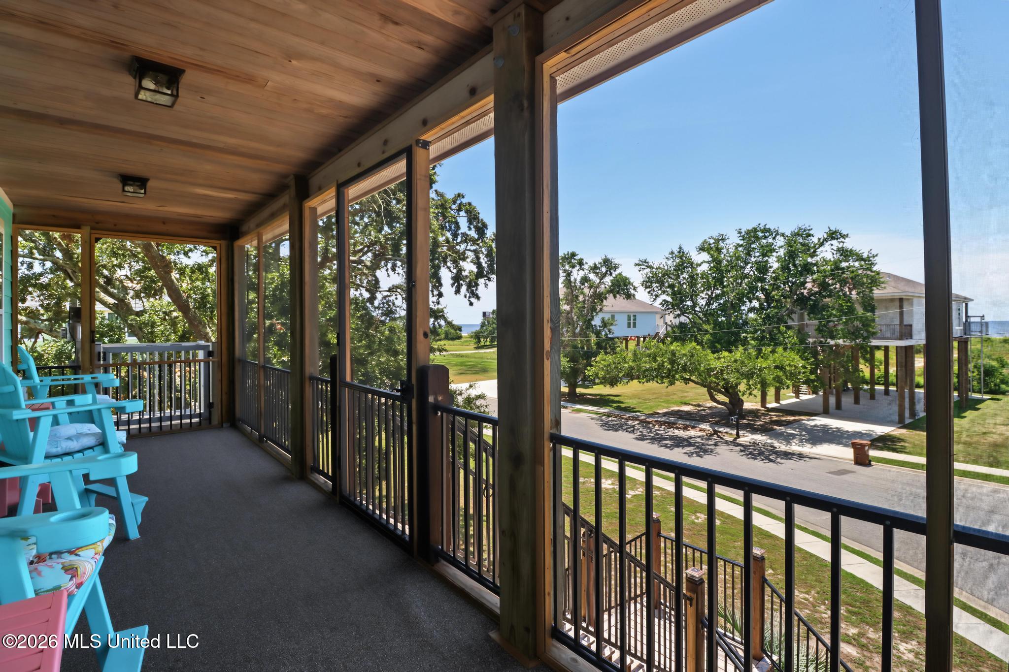 100 Pitcher Point Property Photo 5