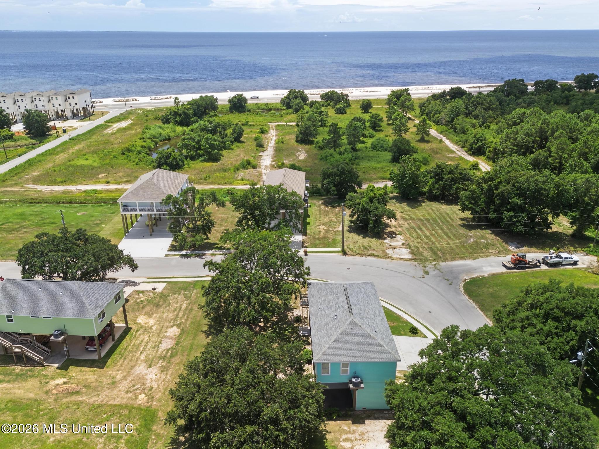 100 Pitcher Point Property Photo 6