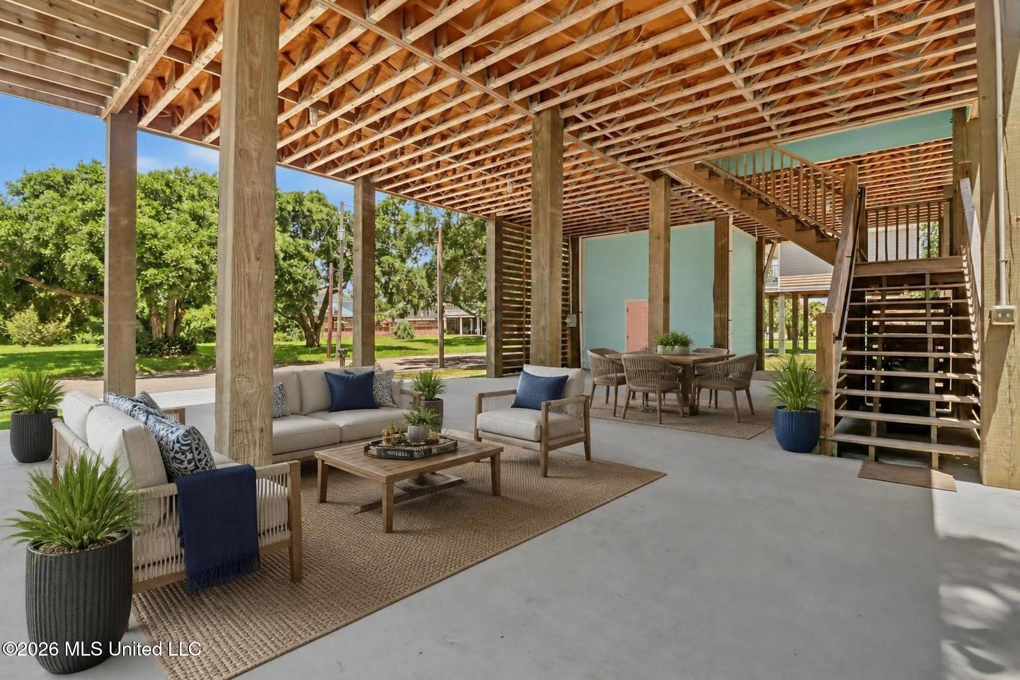 100 Pitcher Point Property Photo 8