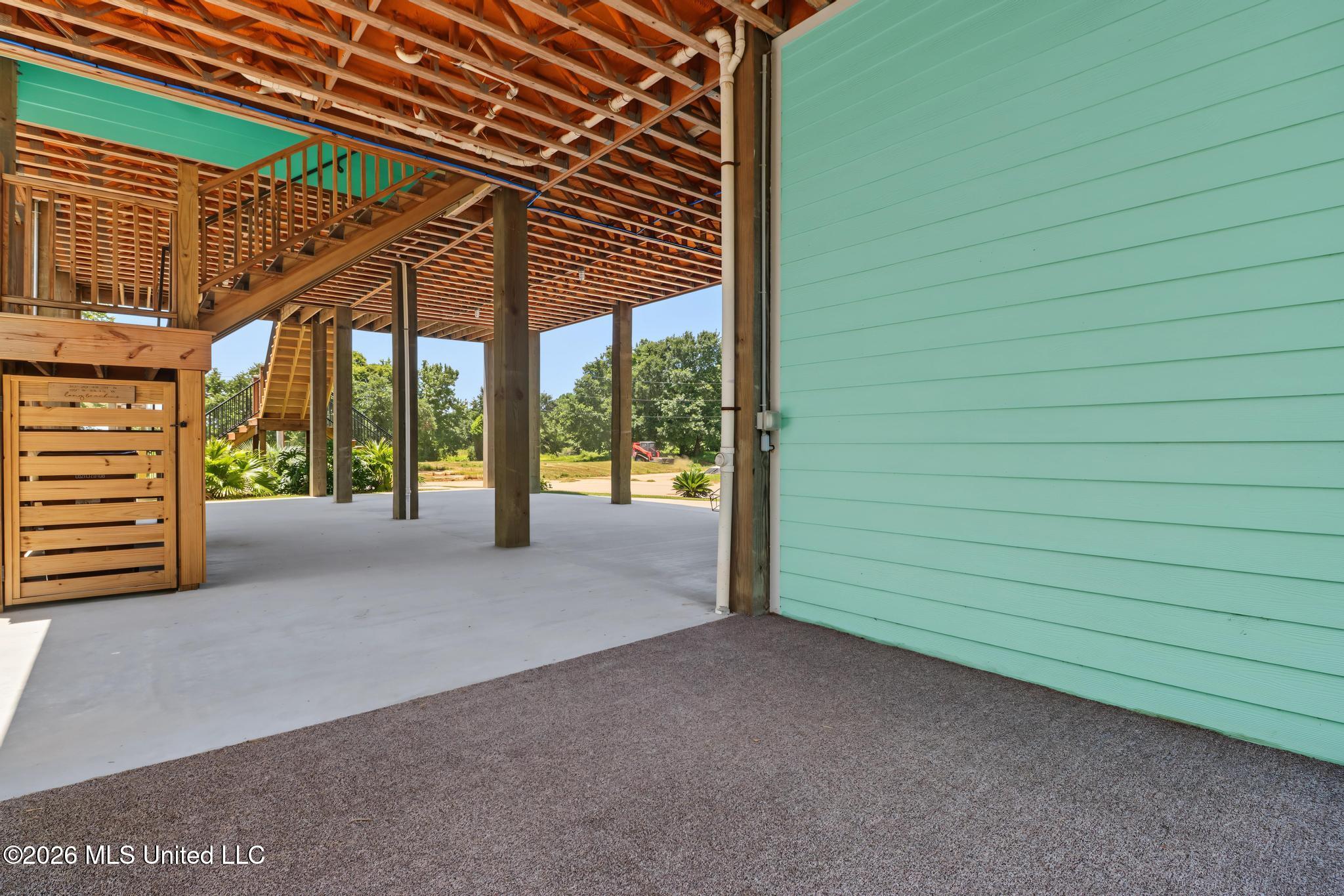 100 Pitcher Point Property Photo 9