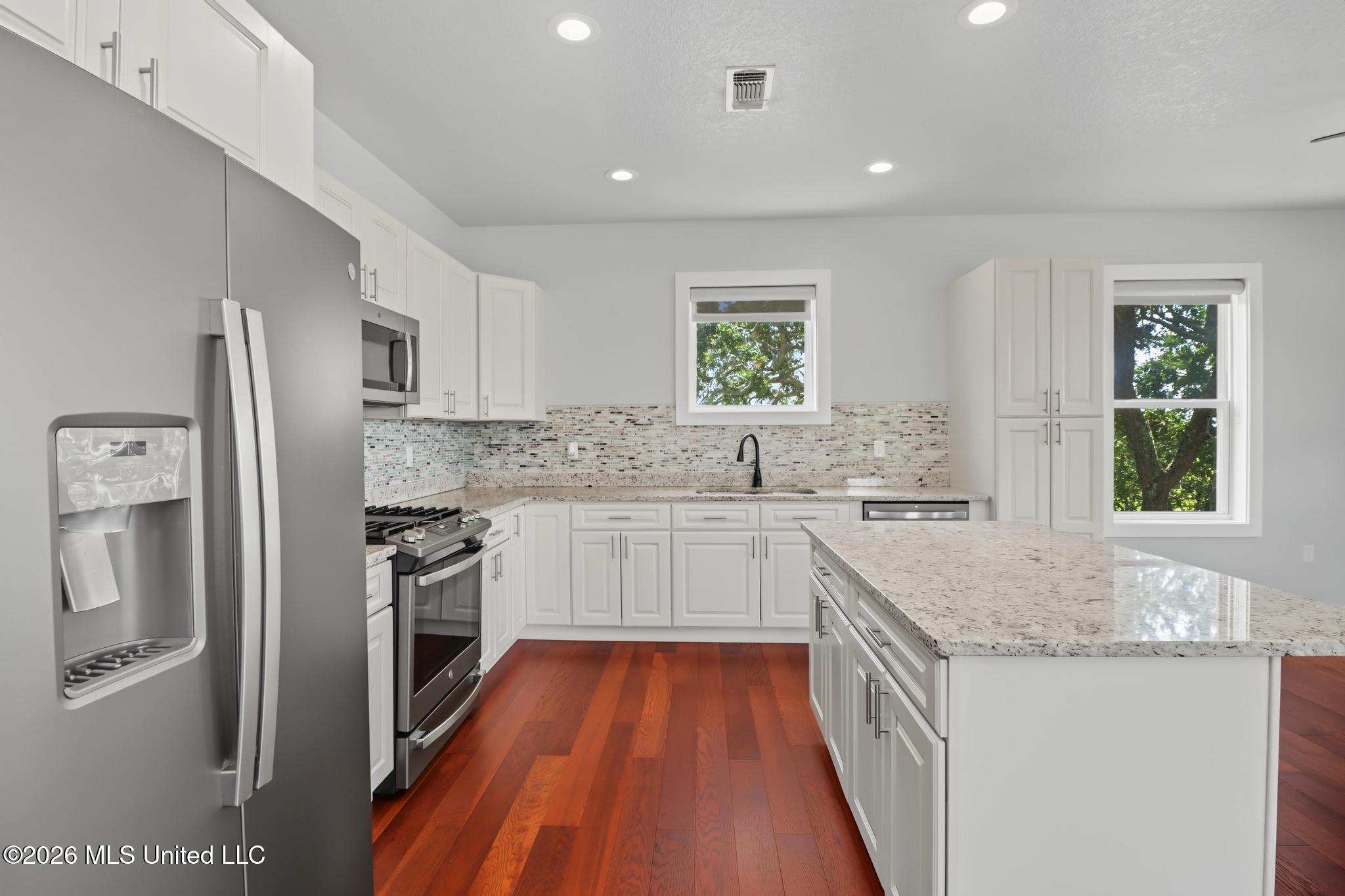 100 Pitcher Point Property Photo 16