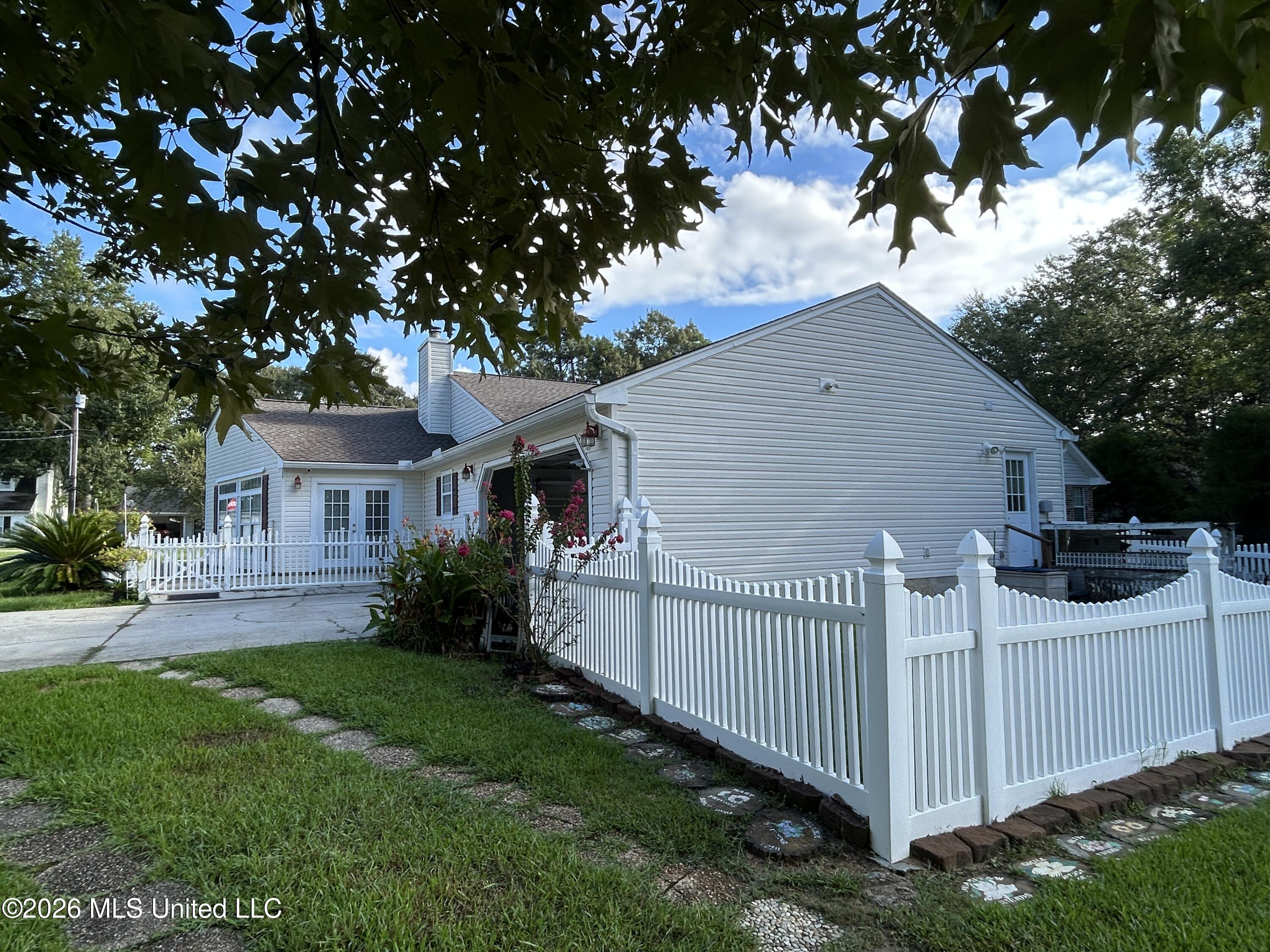 980 Hamakua Street Property Photo 28
