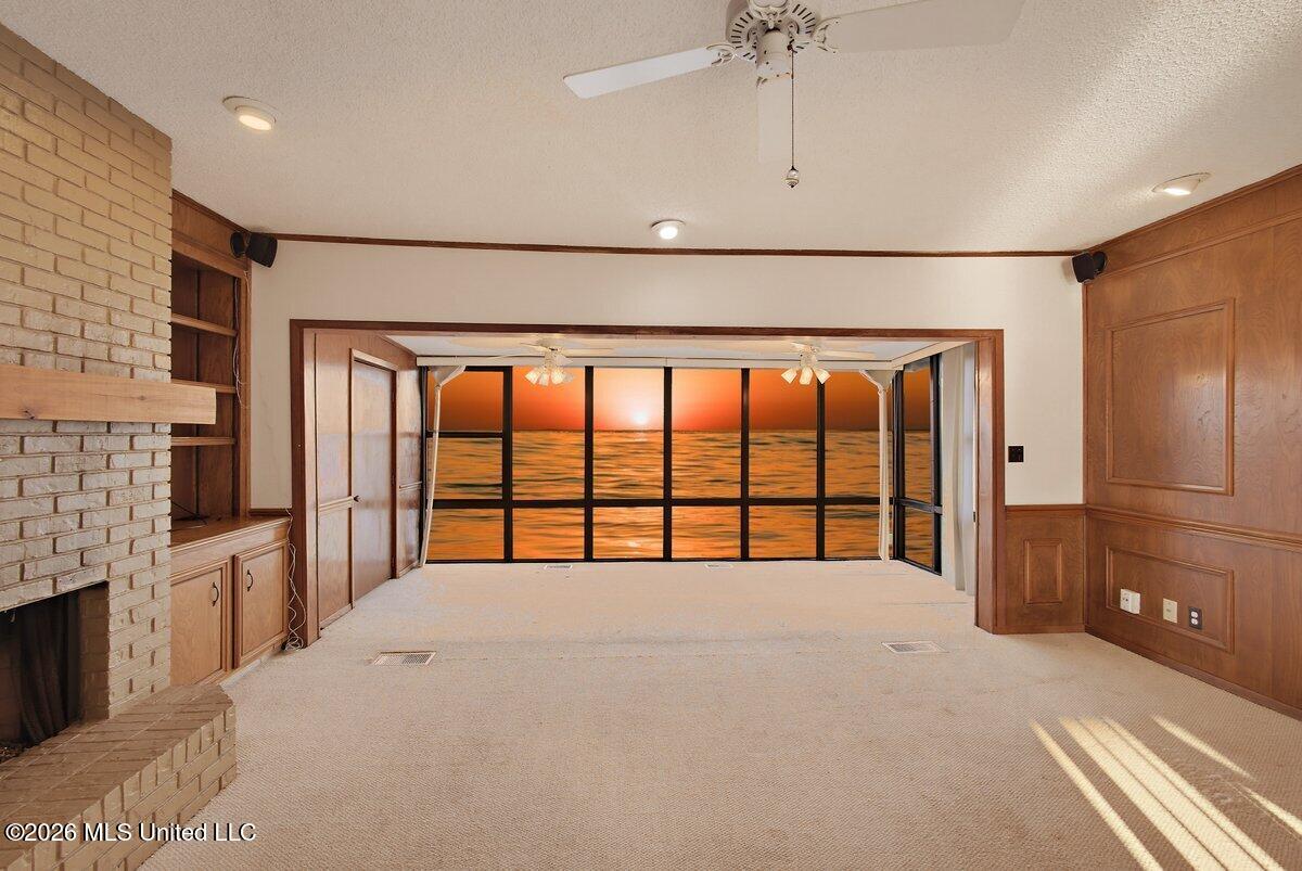 40 Breakers Lane Property Photo 3