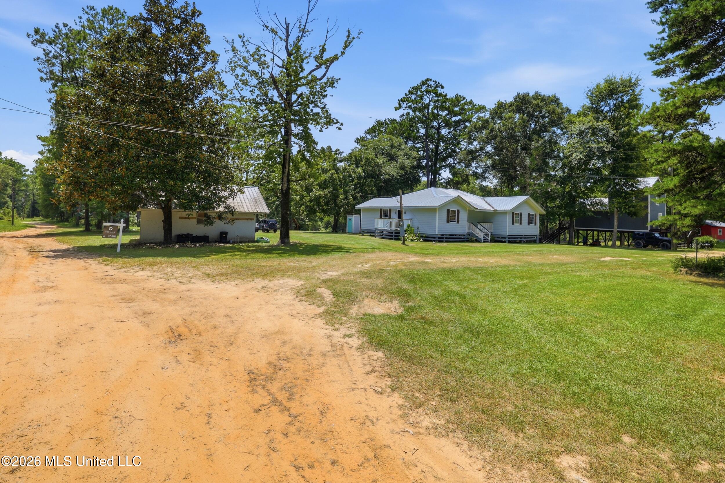 26 2nd Street Property Photo 5