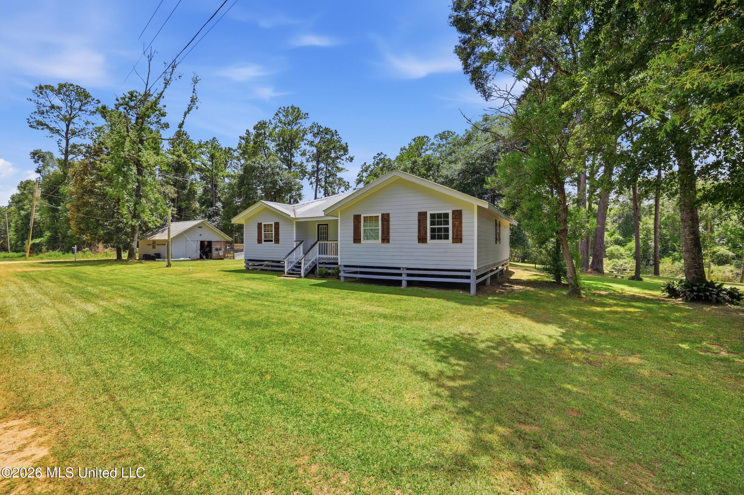 26 2nd Street Property Photo 6