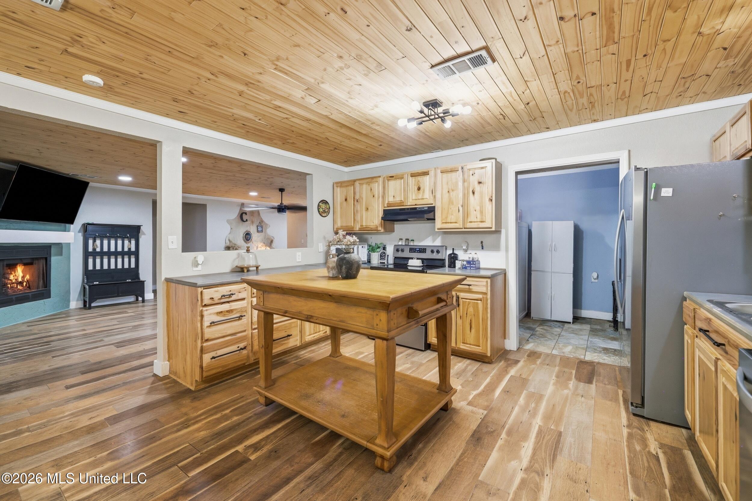 26 2nd Street Property Photo 17