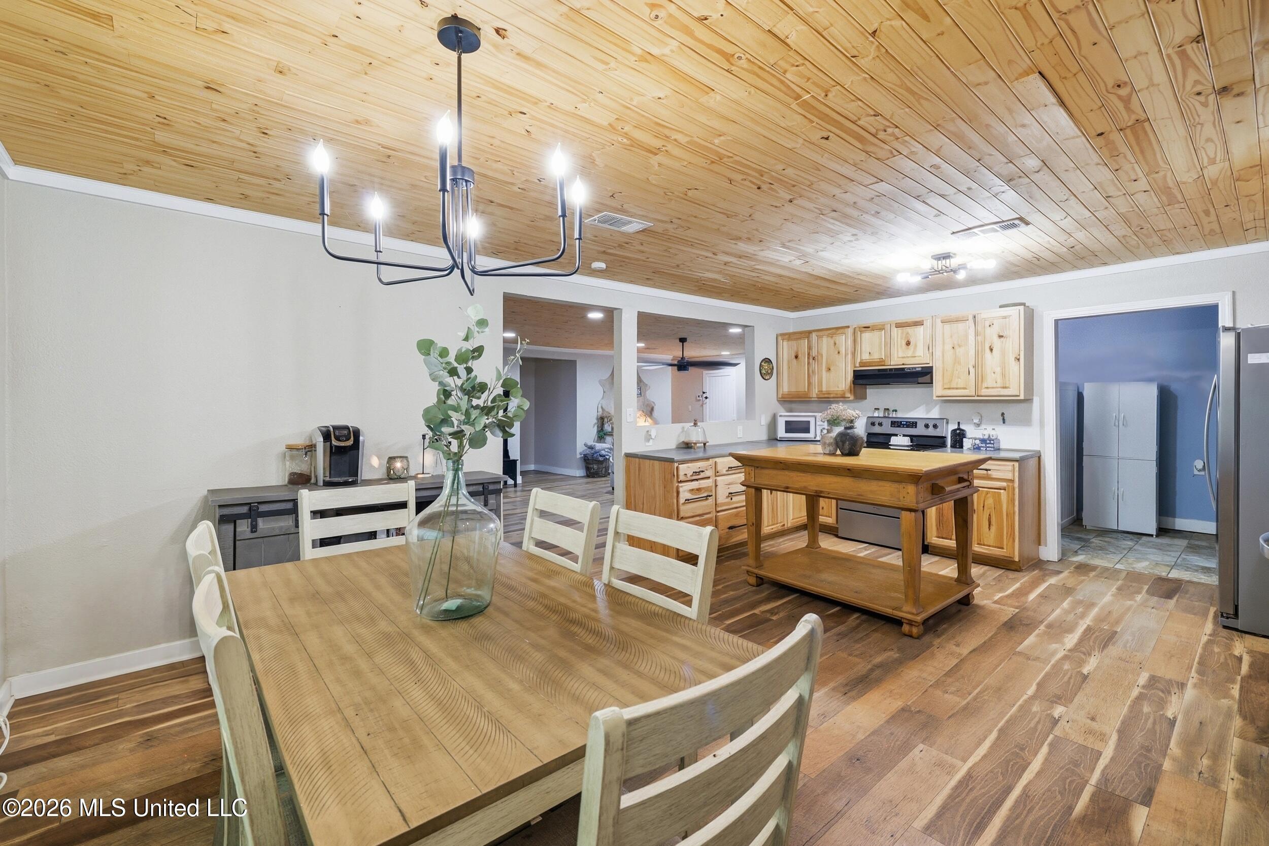 26 2nd Street Property Photo 18