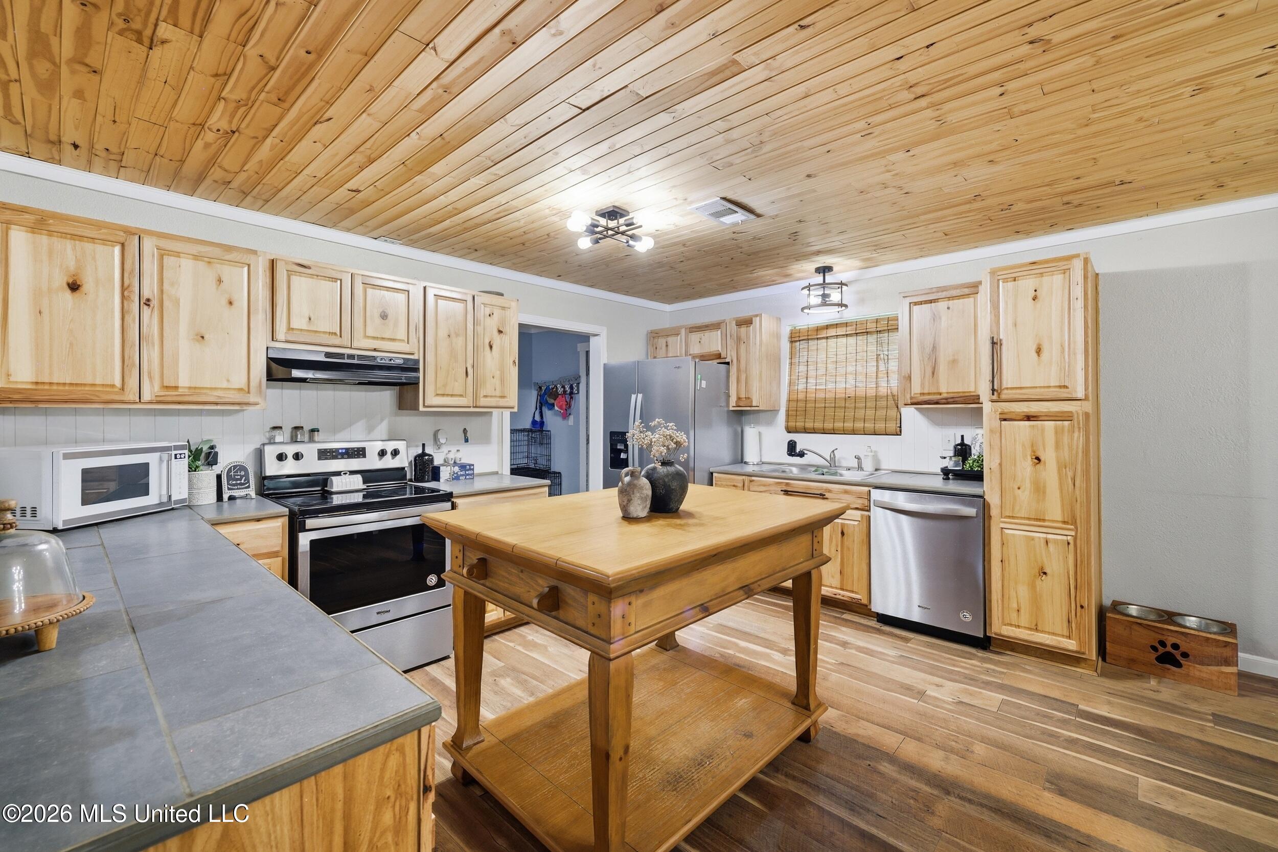 26 2nd Street Property Photo 21