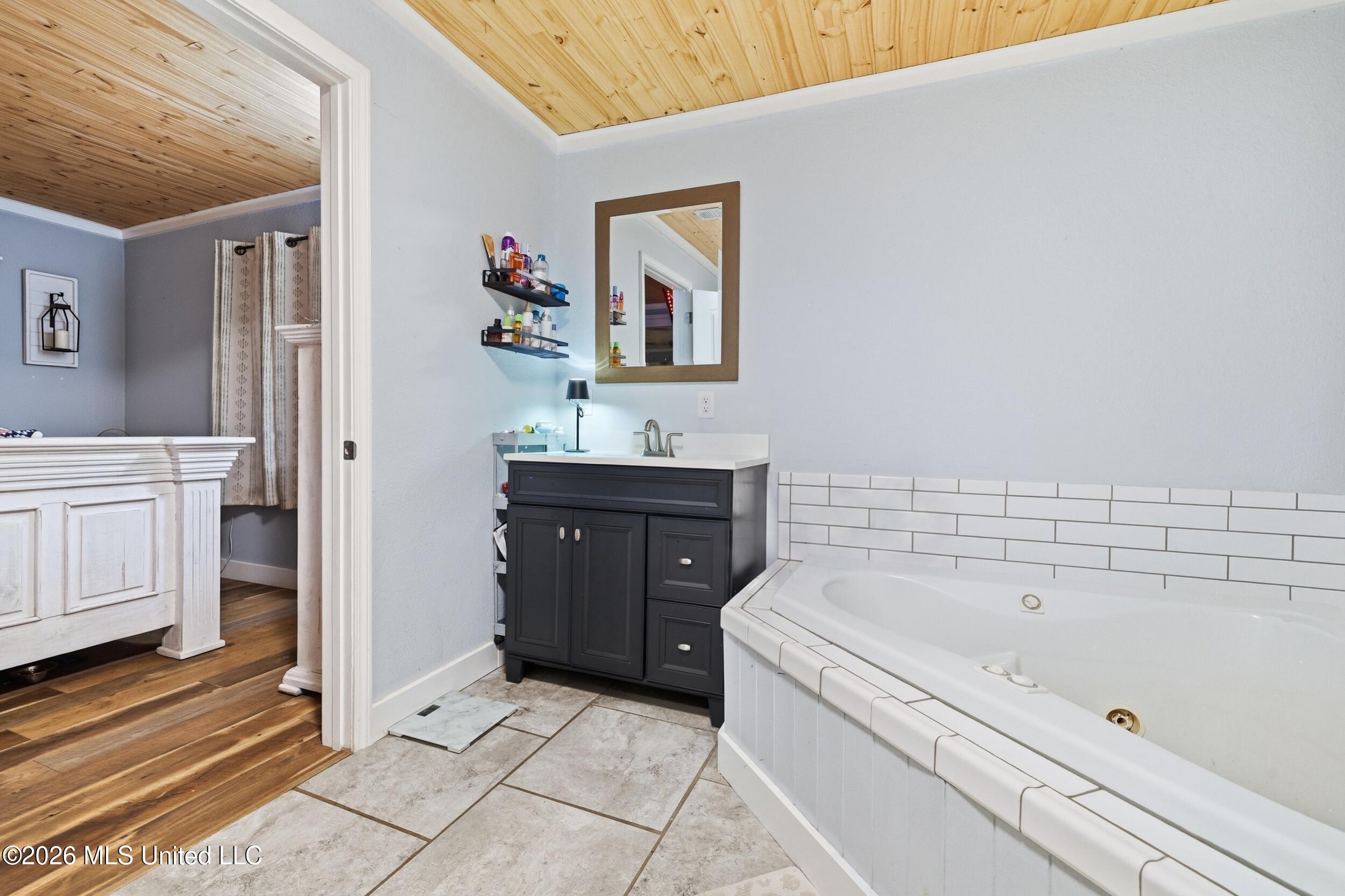 26 2nd Street Property Photo 33