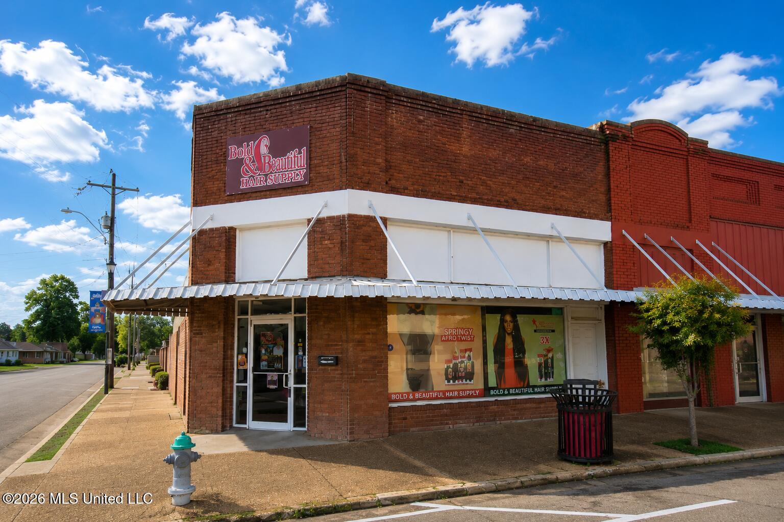100 Main Avenue Property Photo 1