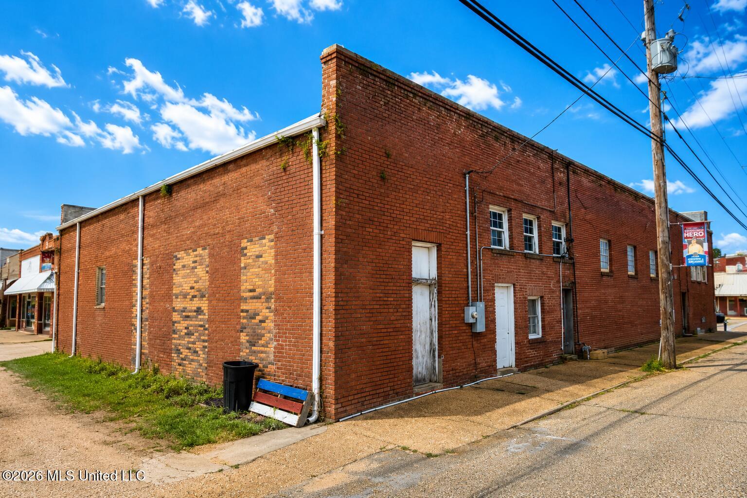 100 Main Avenue Property Photo 2