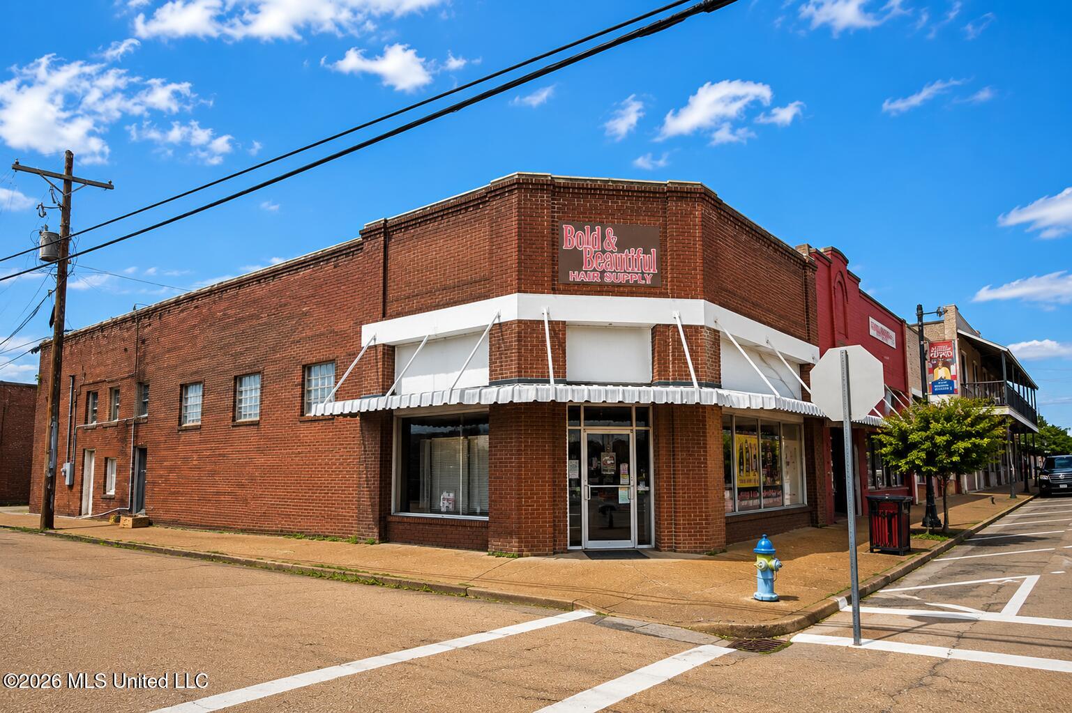 100 Main Avenue Property Photo 3