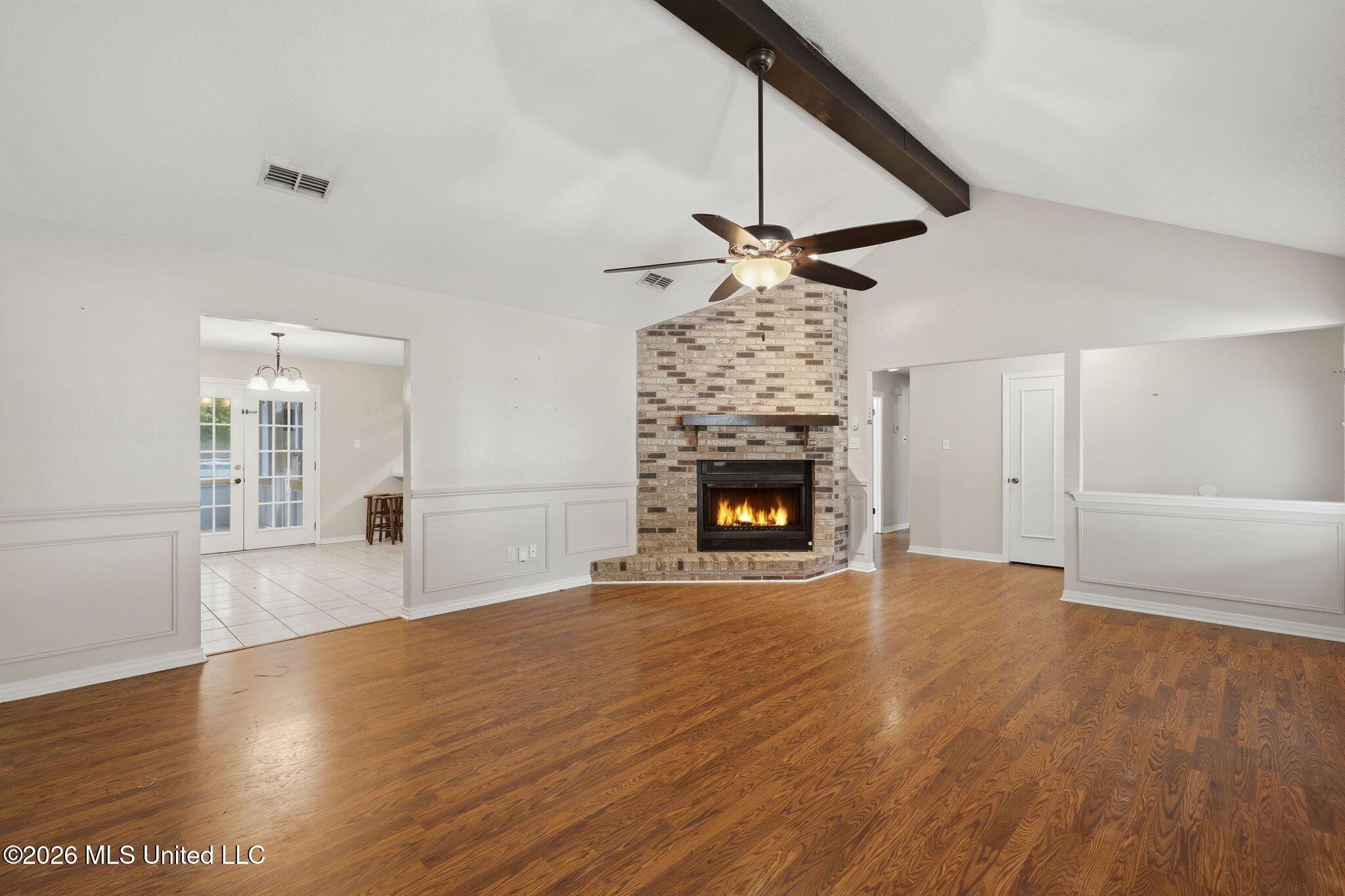 122 Booth Circle Property Photo 6