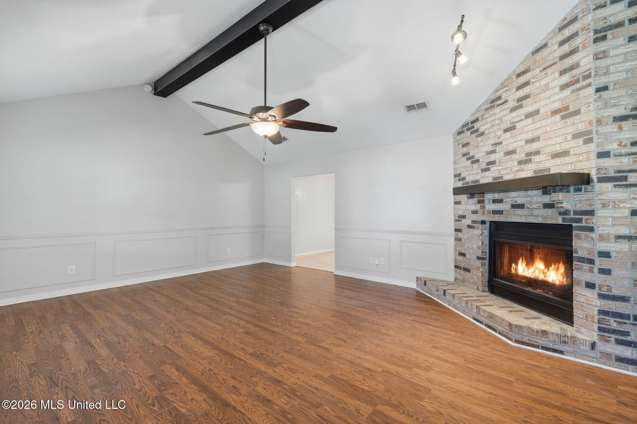 122 Booth Circle Property Photo 7