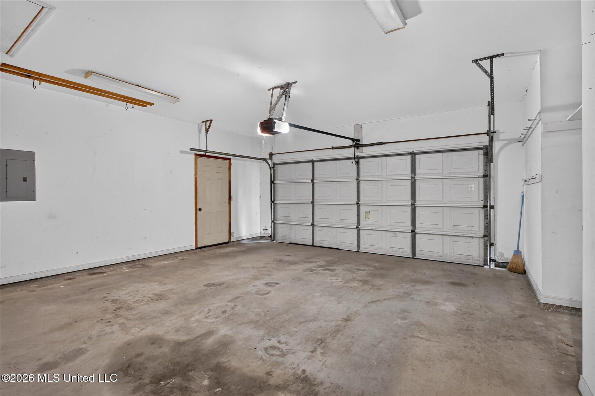8519 Op La Way Property Photo 26