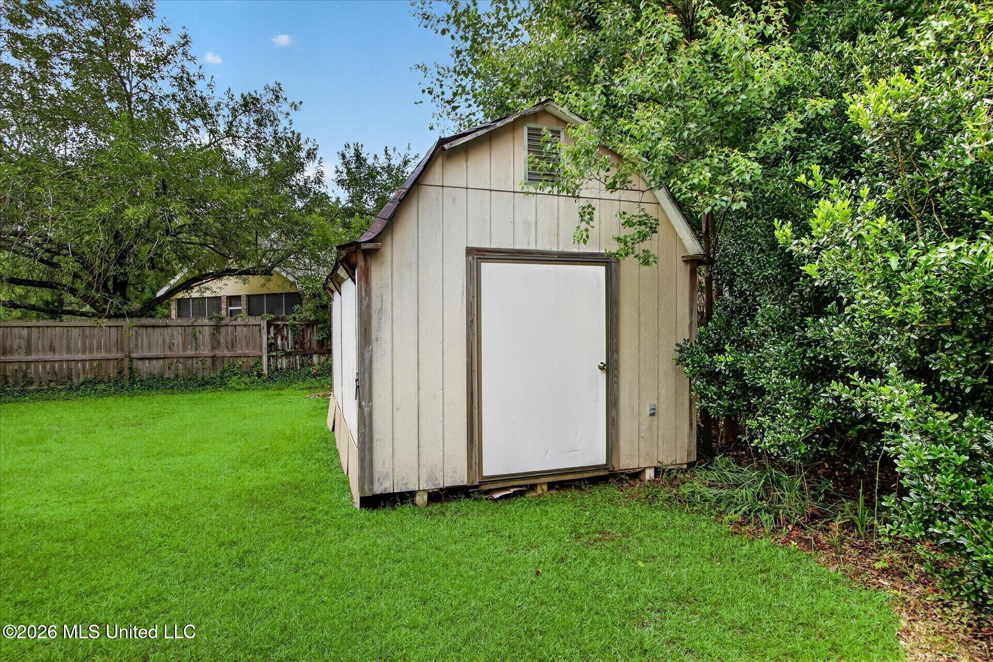 8519 Op La Way Property Photo 32
