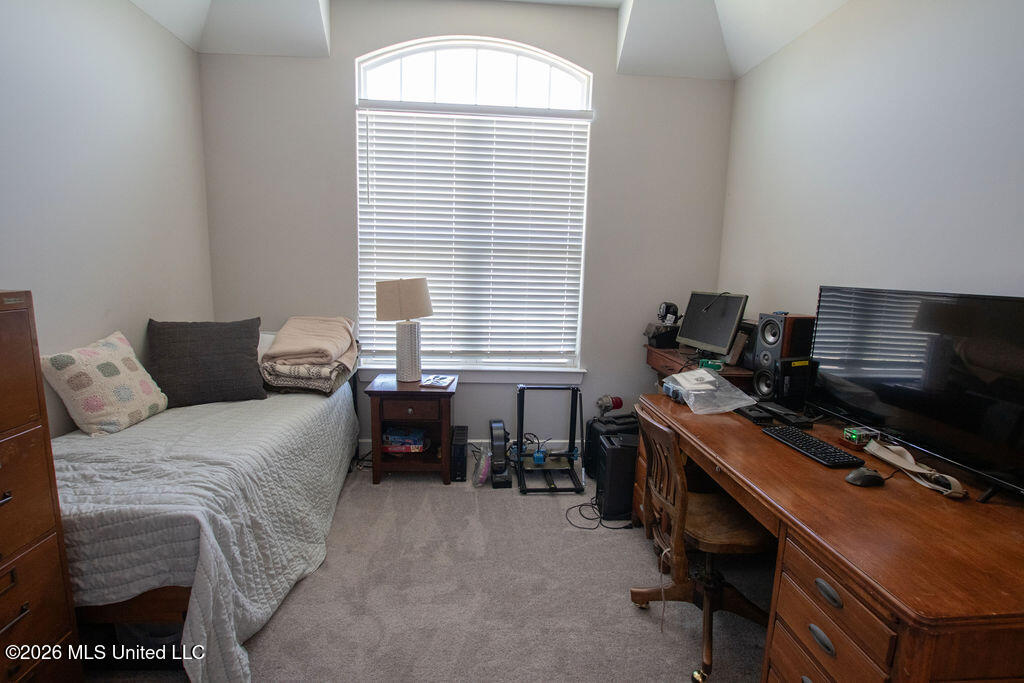 433 Vicksburg Cove Property Photo 20