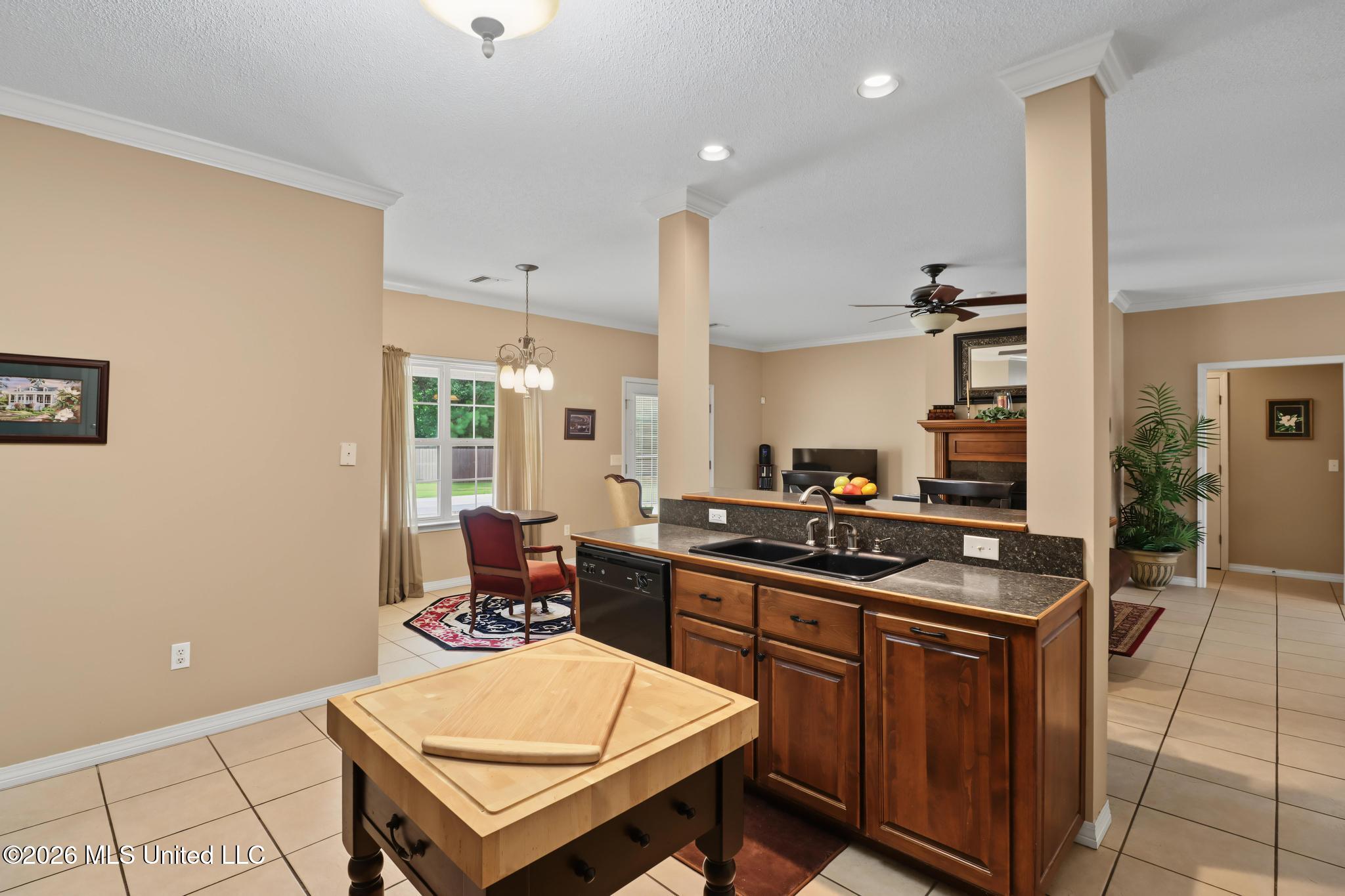 1833 Perdido Boulevard Property Photo 10