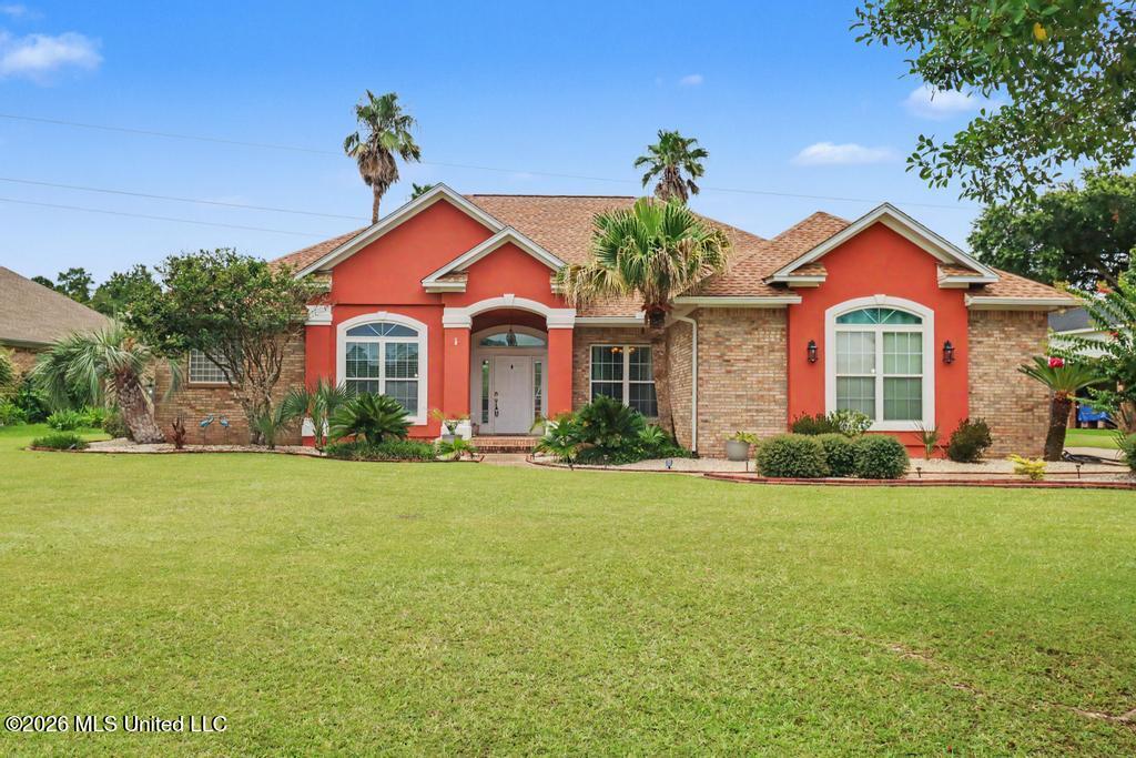 3532 N River Ridge Drive Property Photo 3