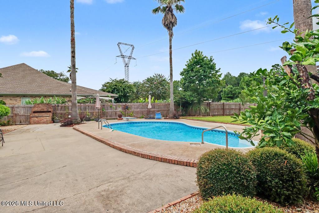3532 N River Ridge Drive Property Photo 7