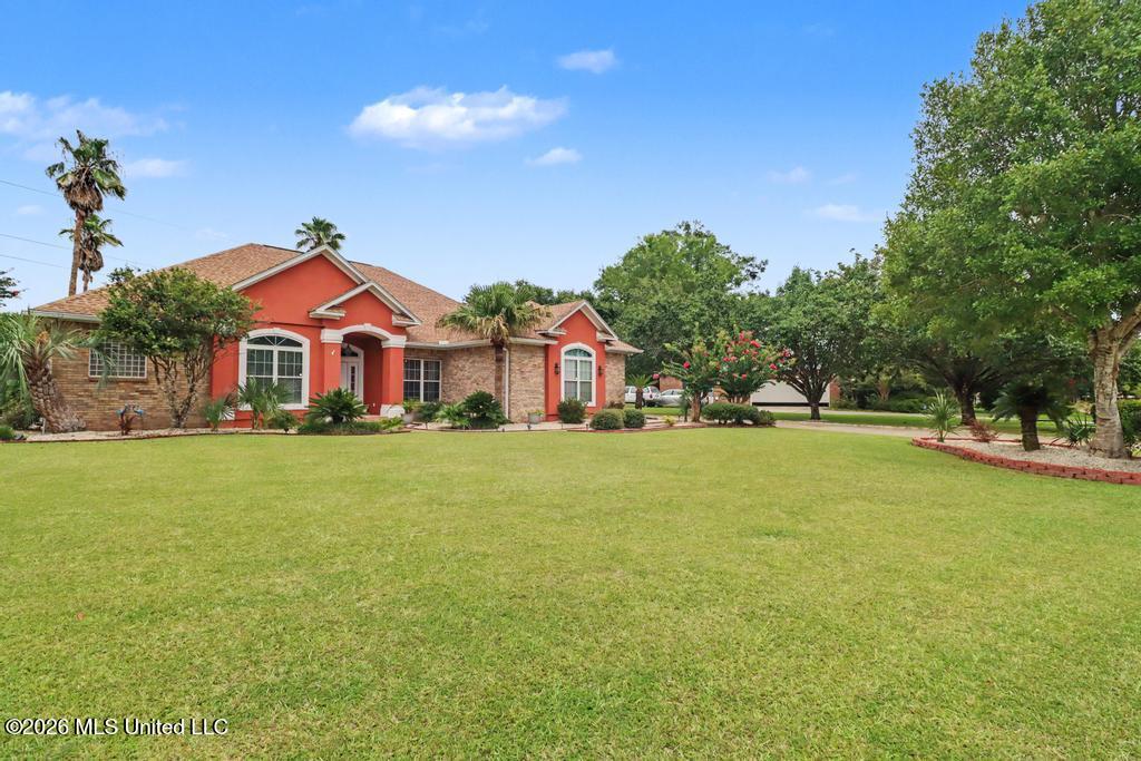 3532 N River Ridge Drive Property Photo 30
