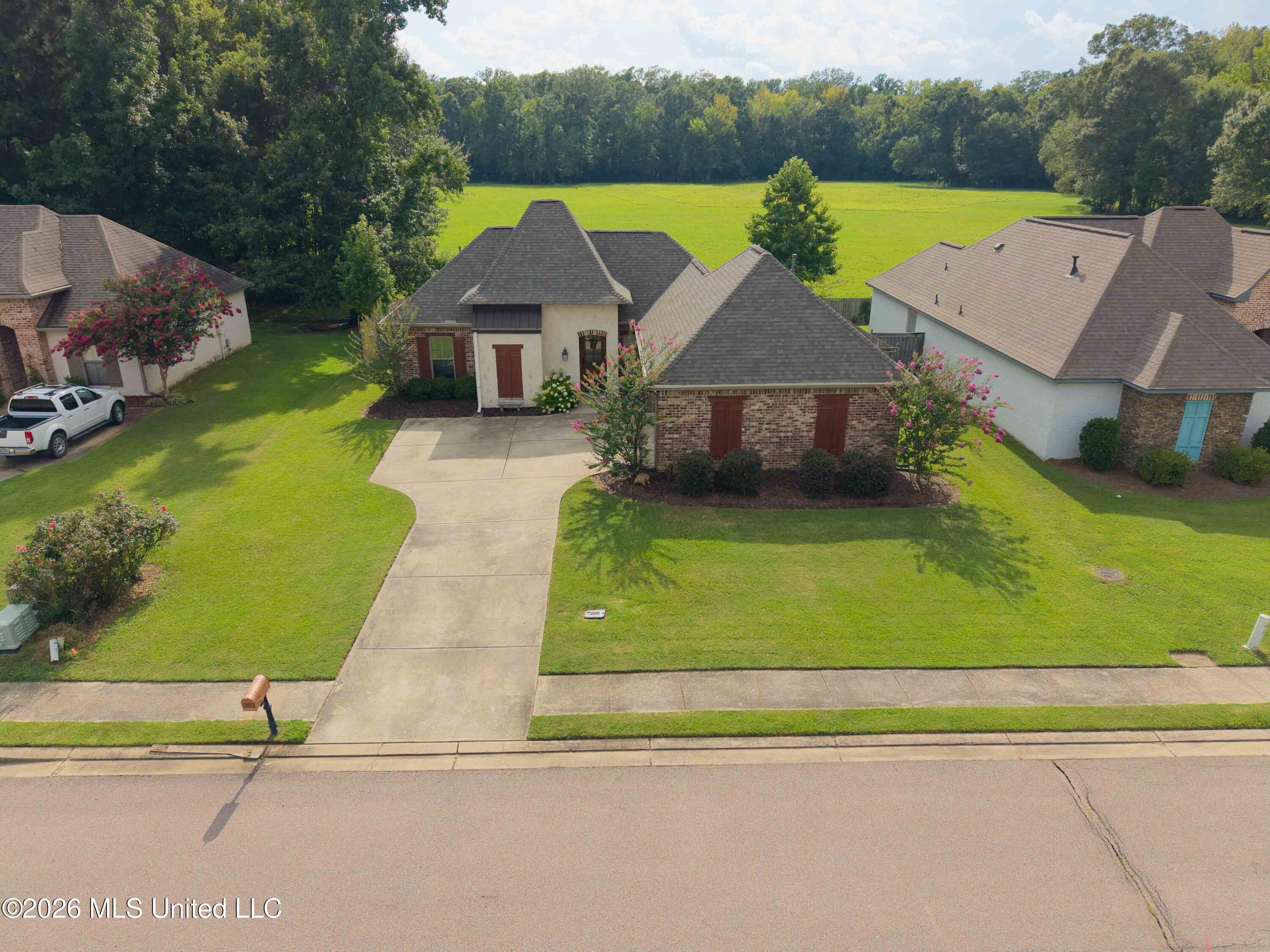 935 Timberton Drive Property Photo 3