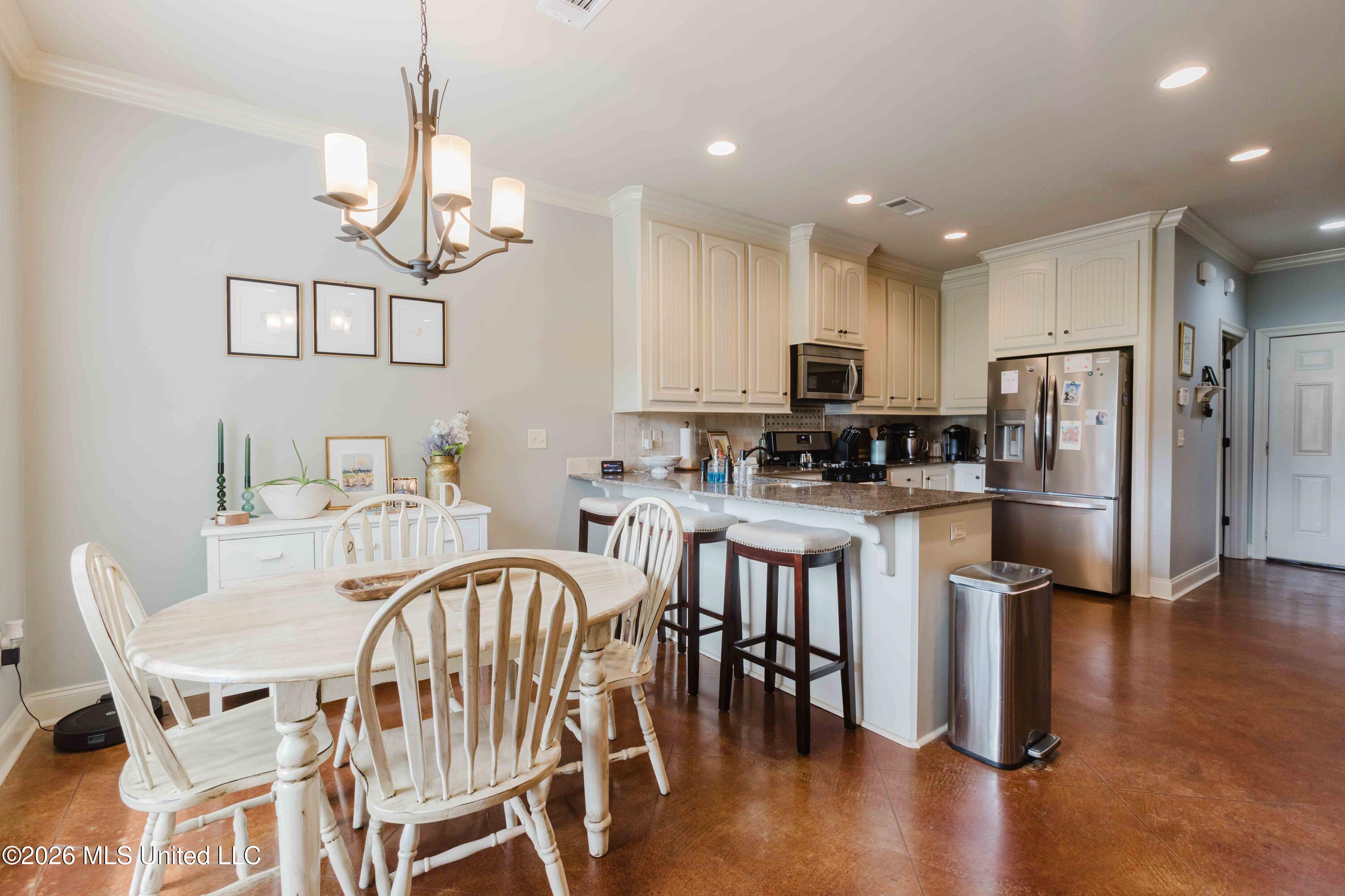 935 Timberton Drive Property Photo 8