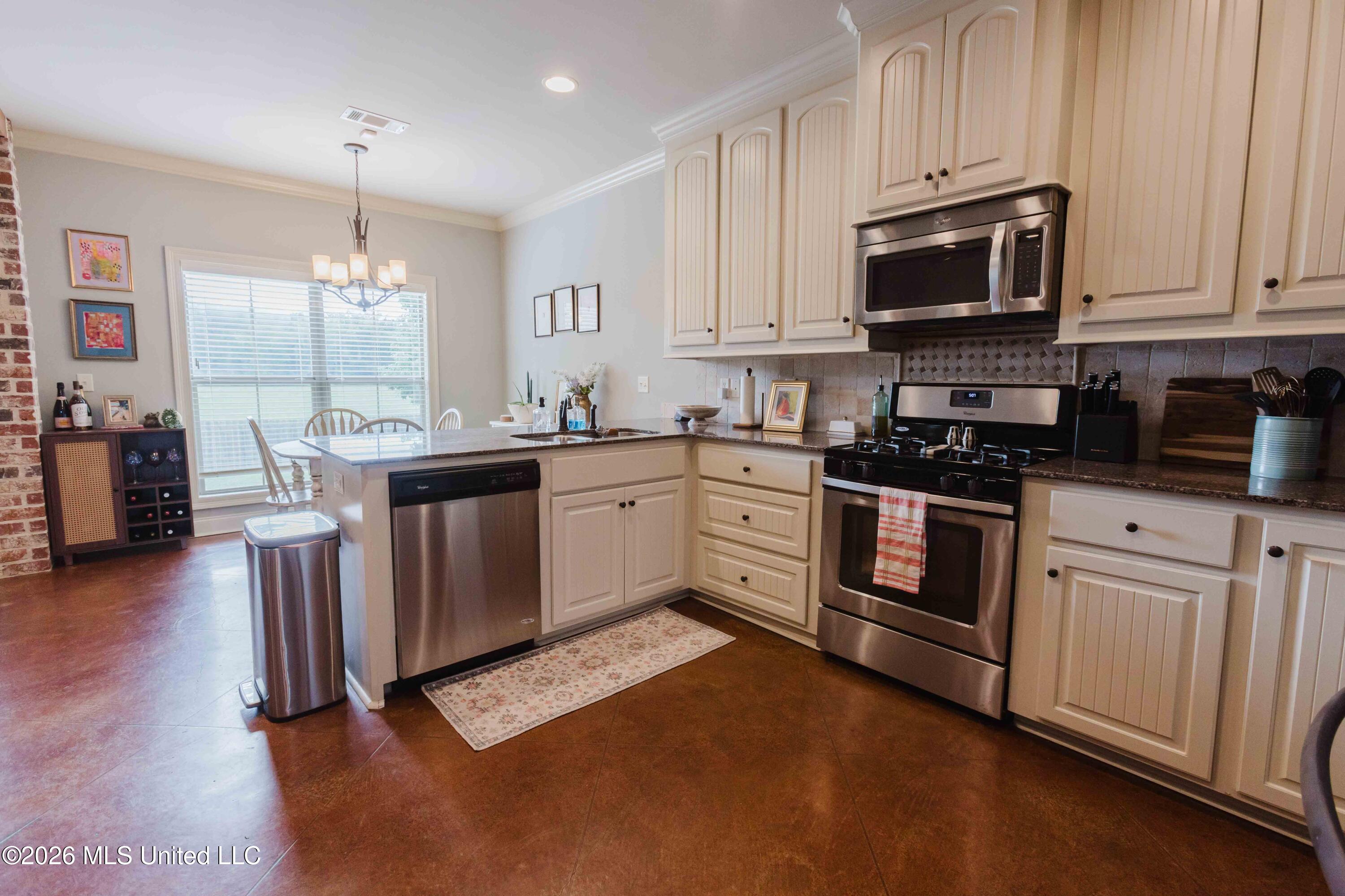 935 Timberton Drive Property Photo 10