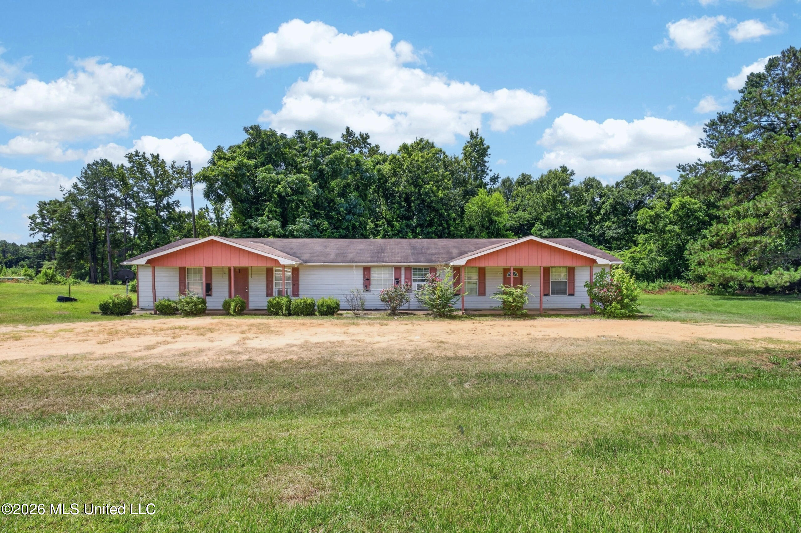 1461/1463 Us-84 Property Photo 1