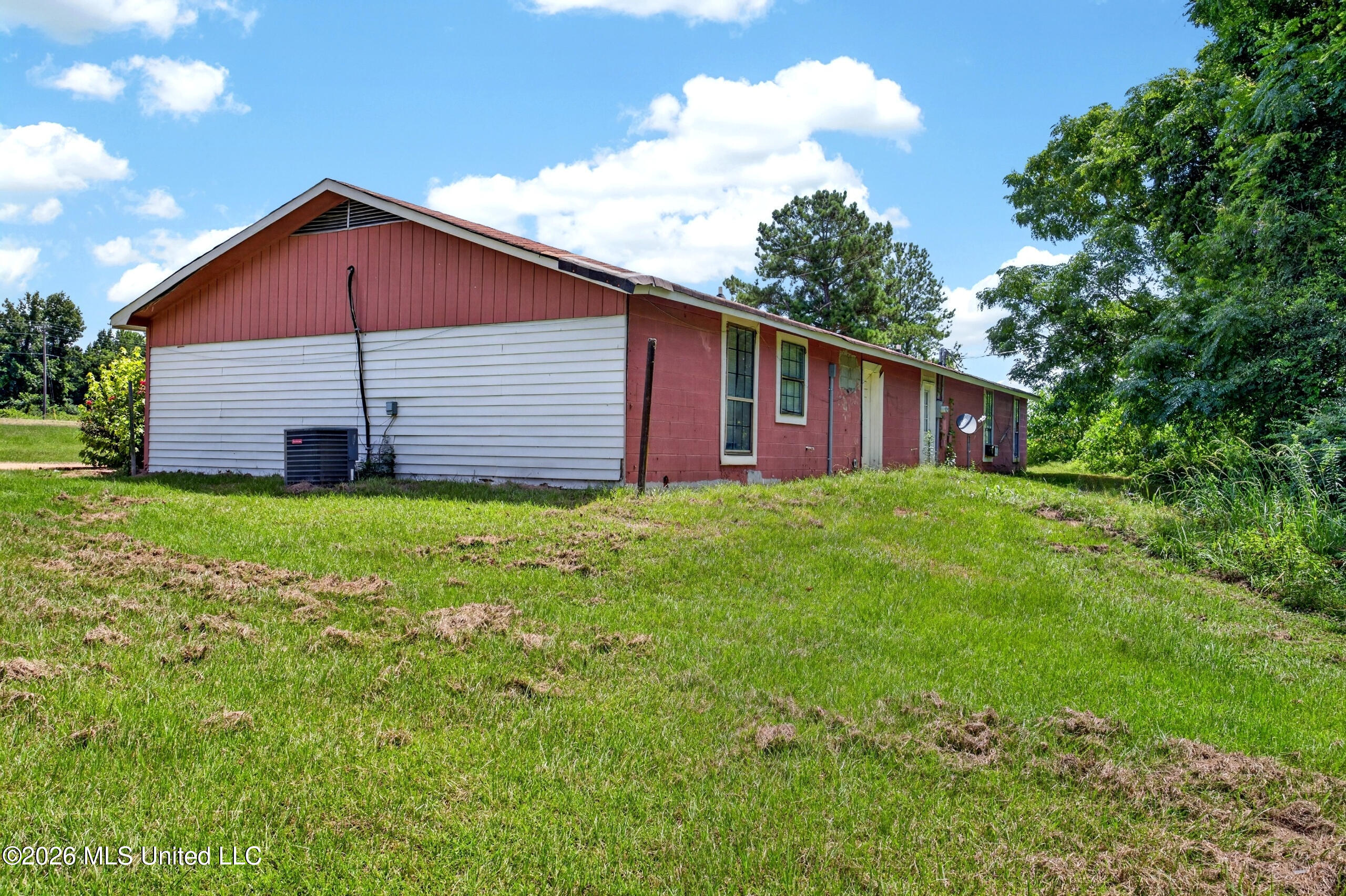 1461/1463 Us-84 Property Photo 8