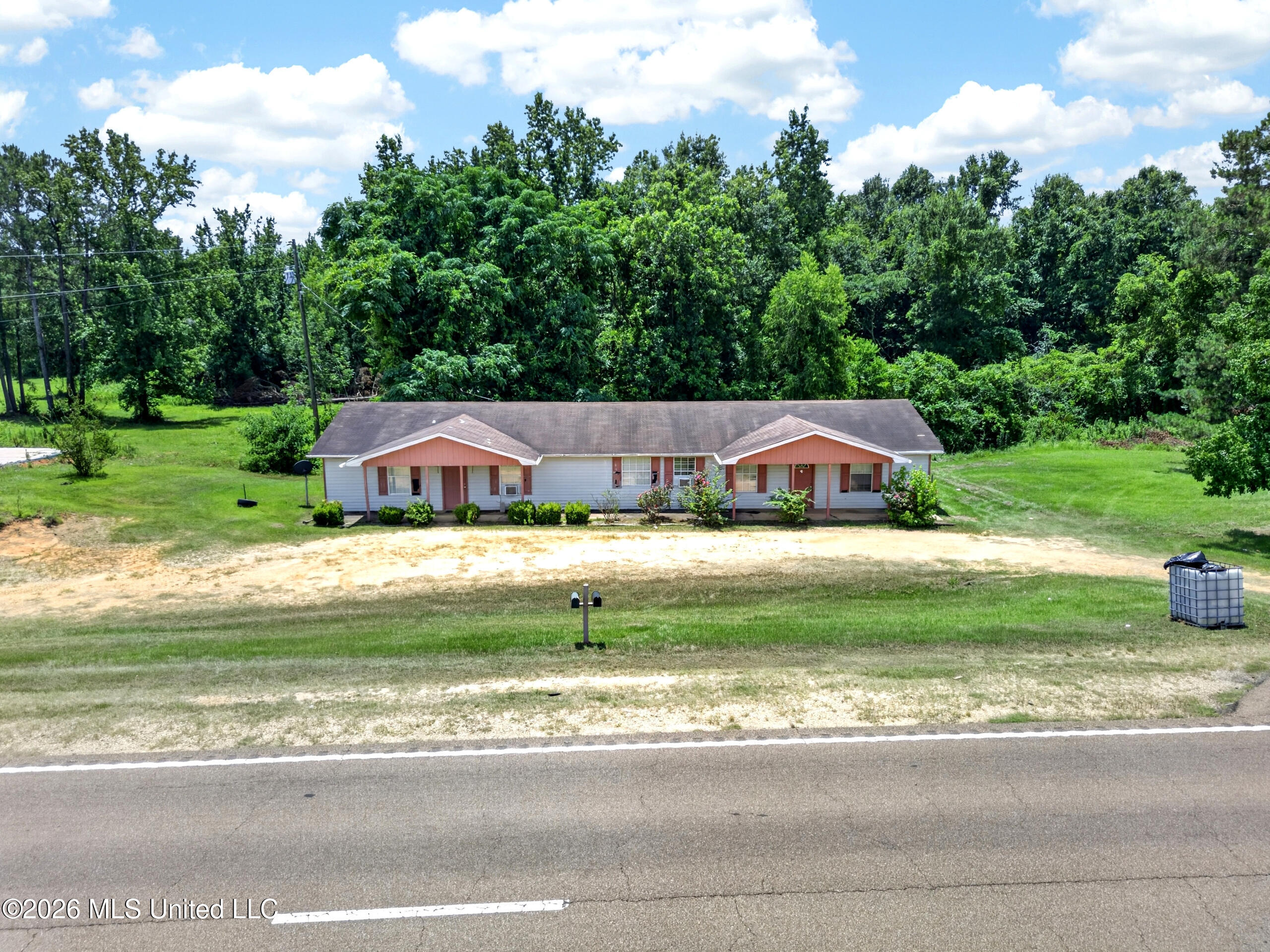 1461/1463 Us-84 Property Photo 9