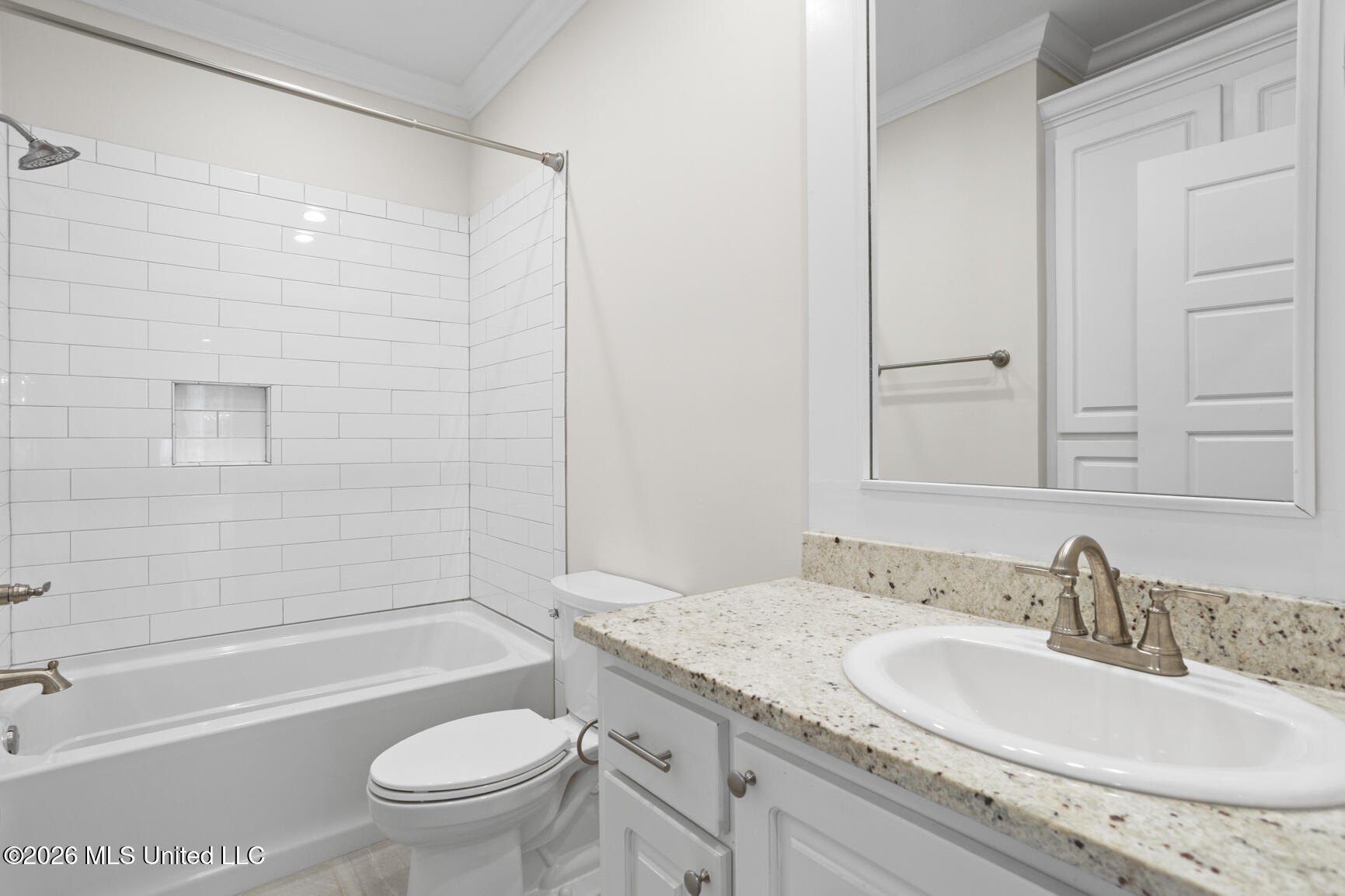 123 Freeland Lane Property Photo 11