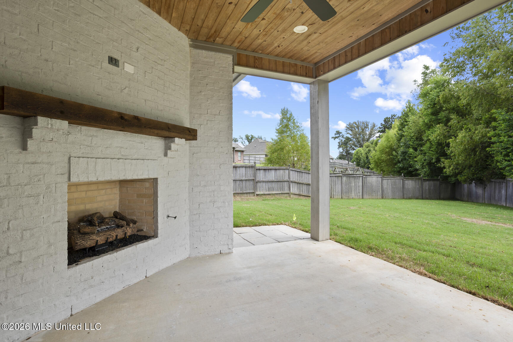 123 Freeland Lane Property Photo 25