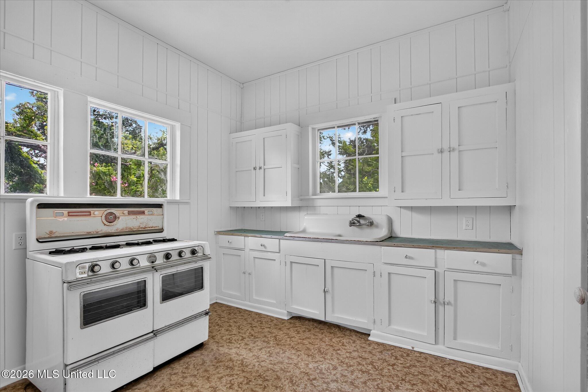 3618 Bellview Avenue Property Photo 77