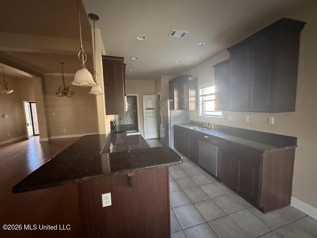 14024 Fox Hill Drive Property Photo 4
