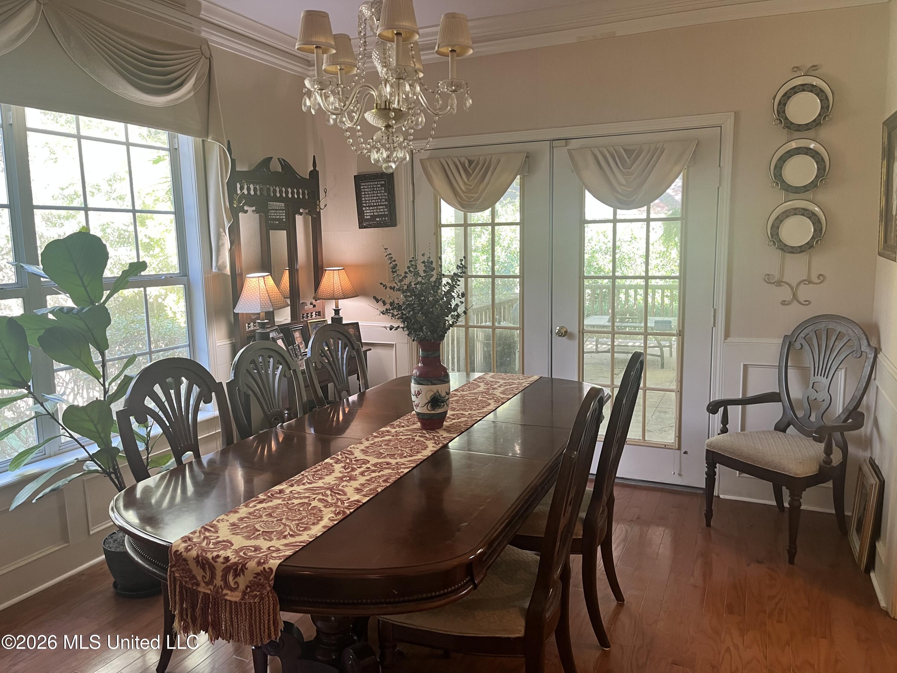 787 Shady Oaks Circle Property Photo 8