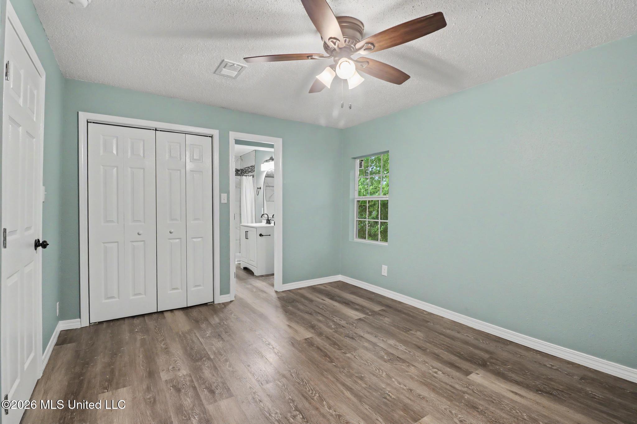 1121 43rd Avenue Property Photo 10