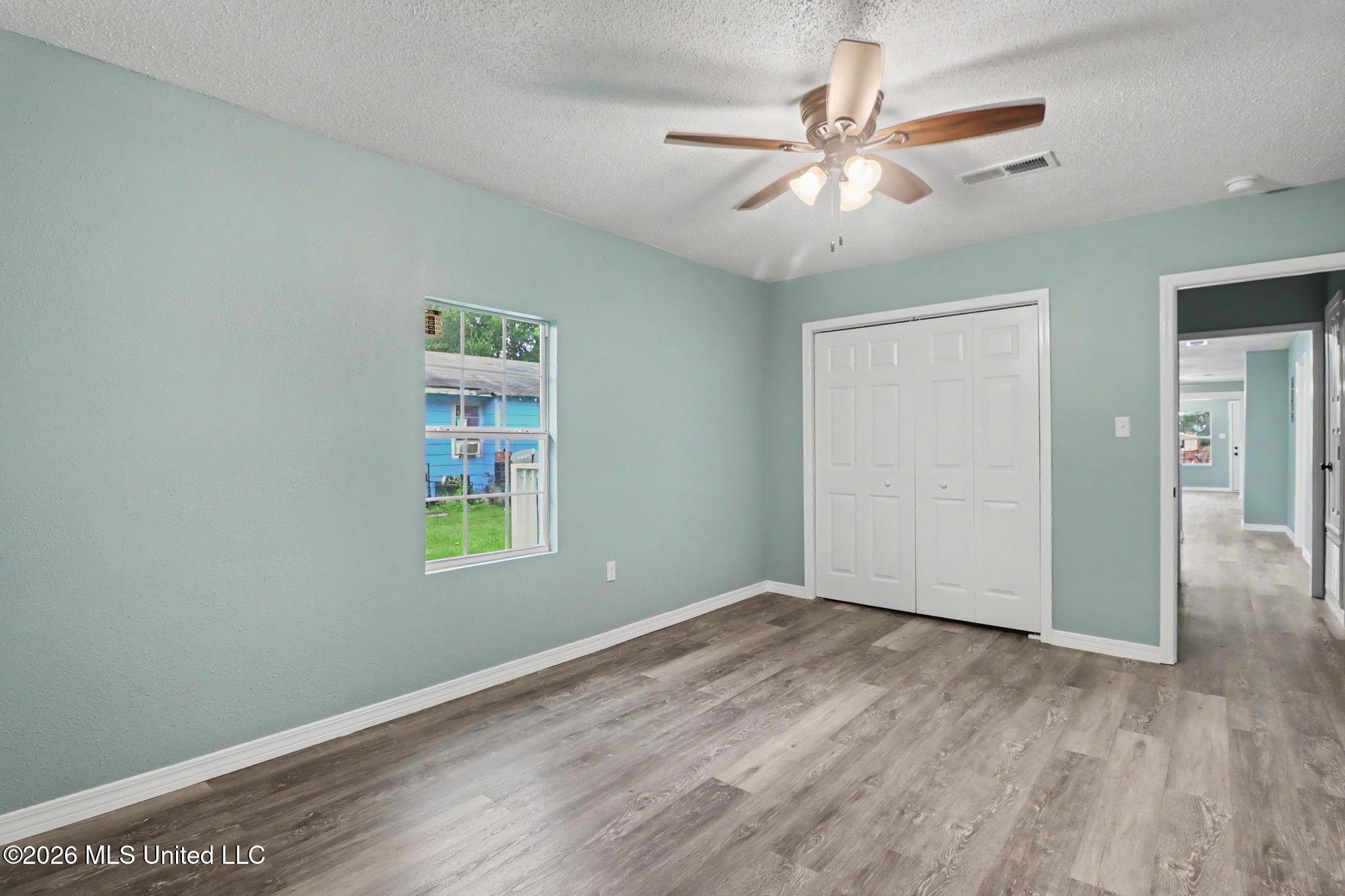 1121 43rd Avenue Property Photo 17