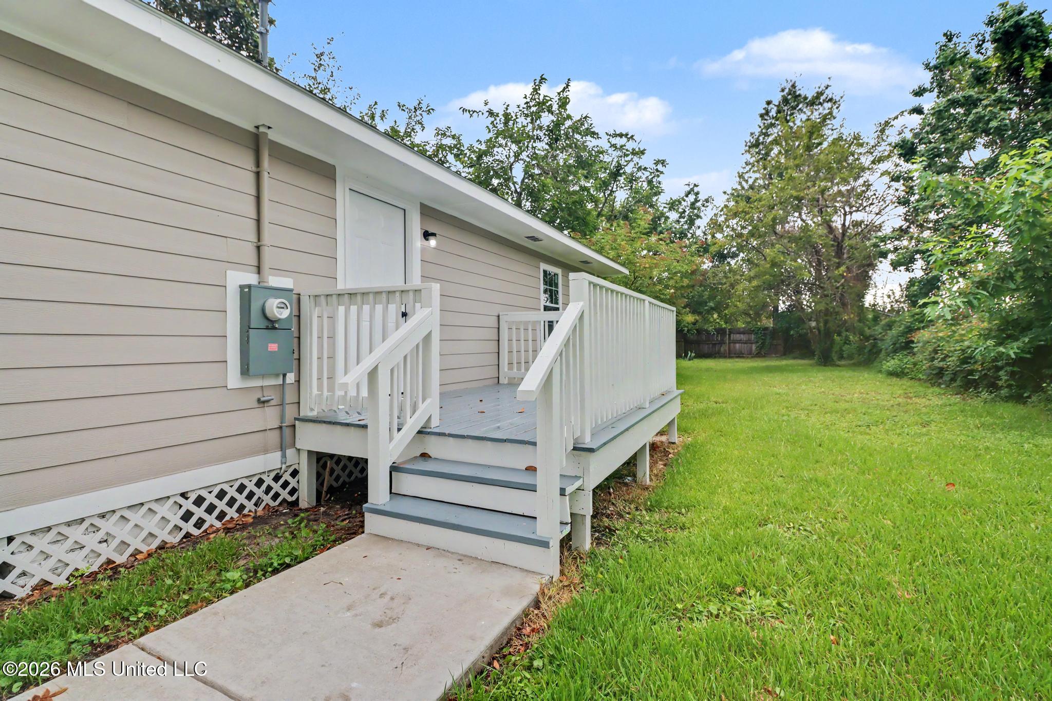 1121 43rd Avenue Property Photo 19