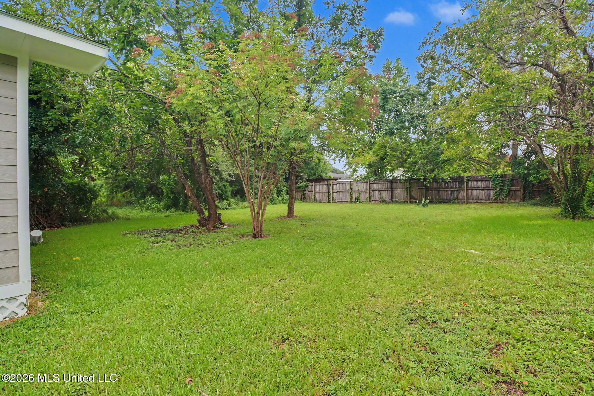 1121 43rd Avenue Property Photo 20