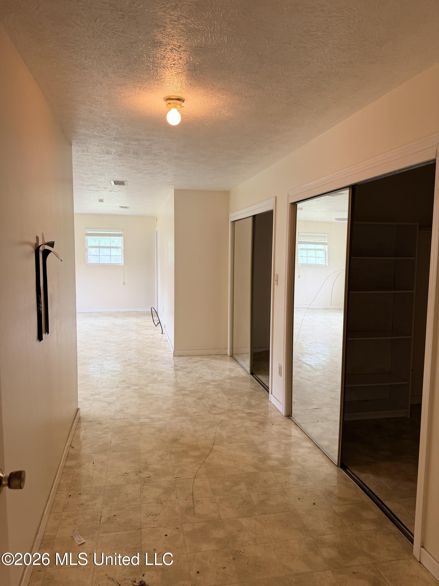 1117 Nw Montgomery Lane Property Photo 32