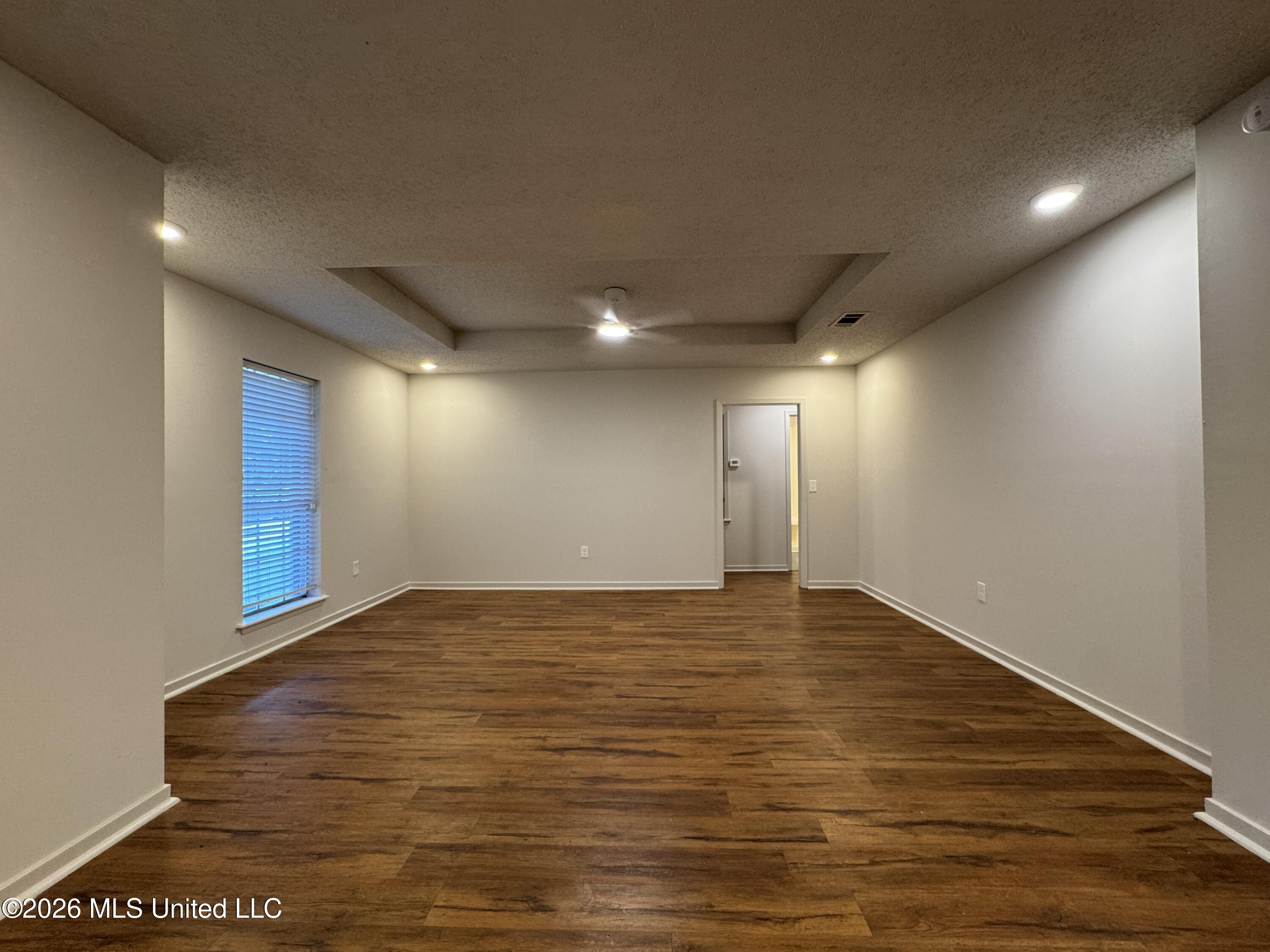 1660 Ravenwood Lane Property Photo 5