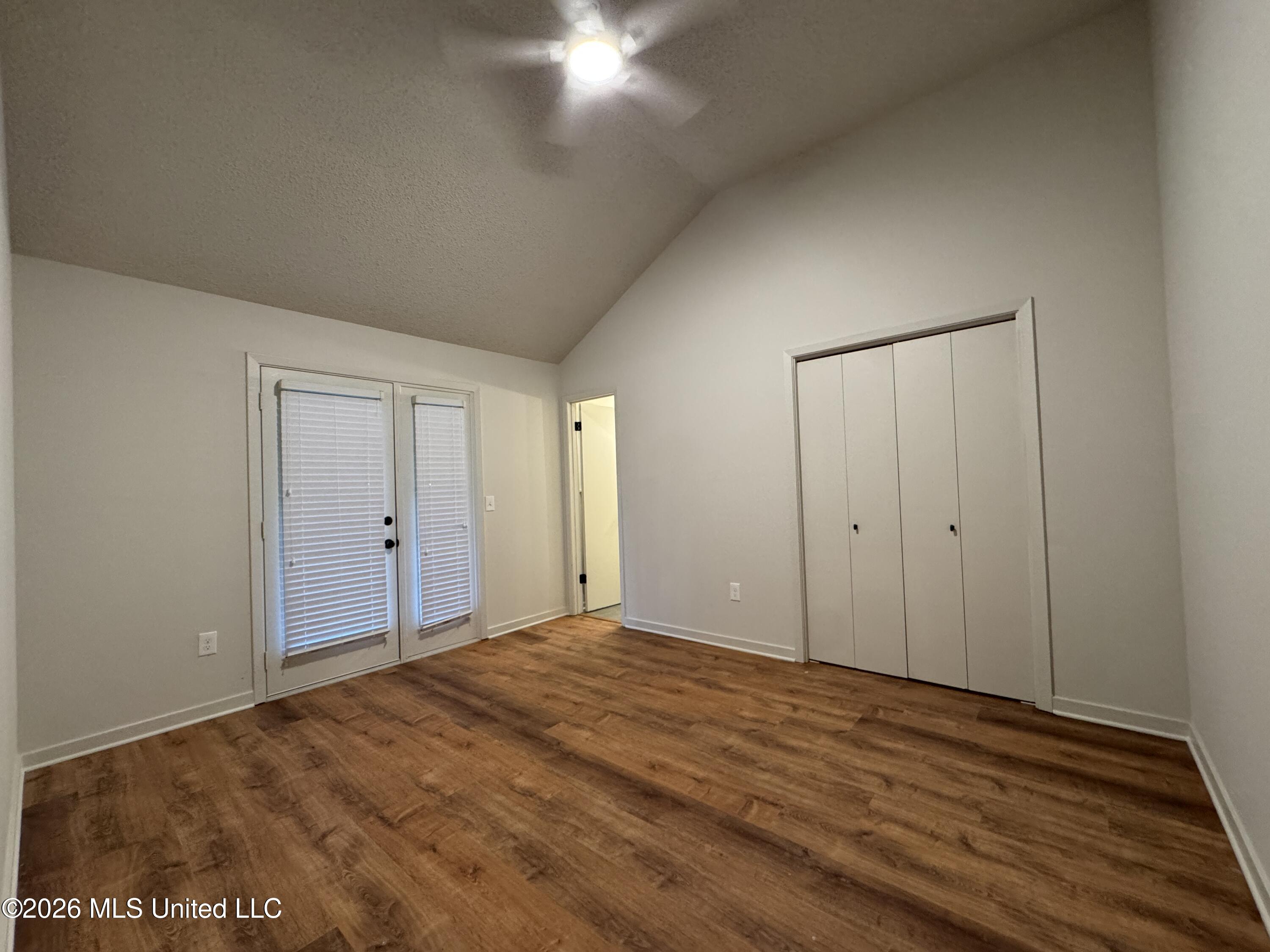 1660 Ravenwood Lane Property Photo 11