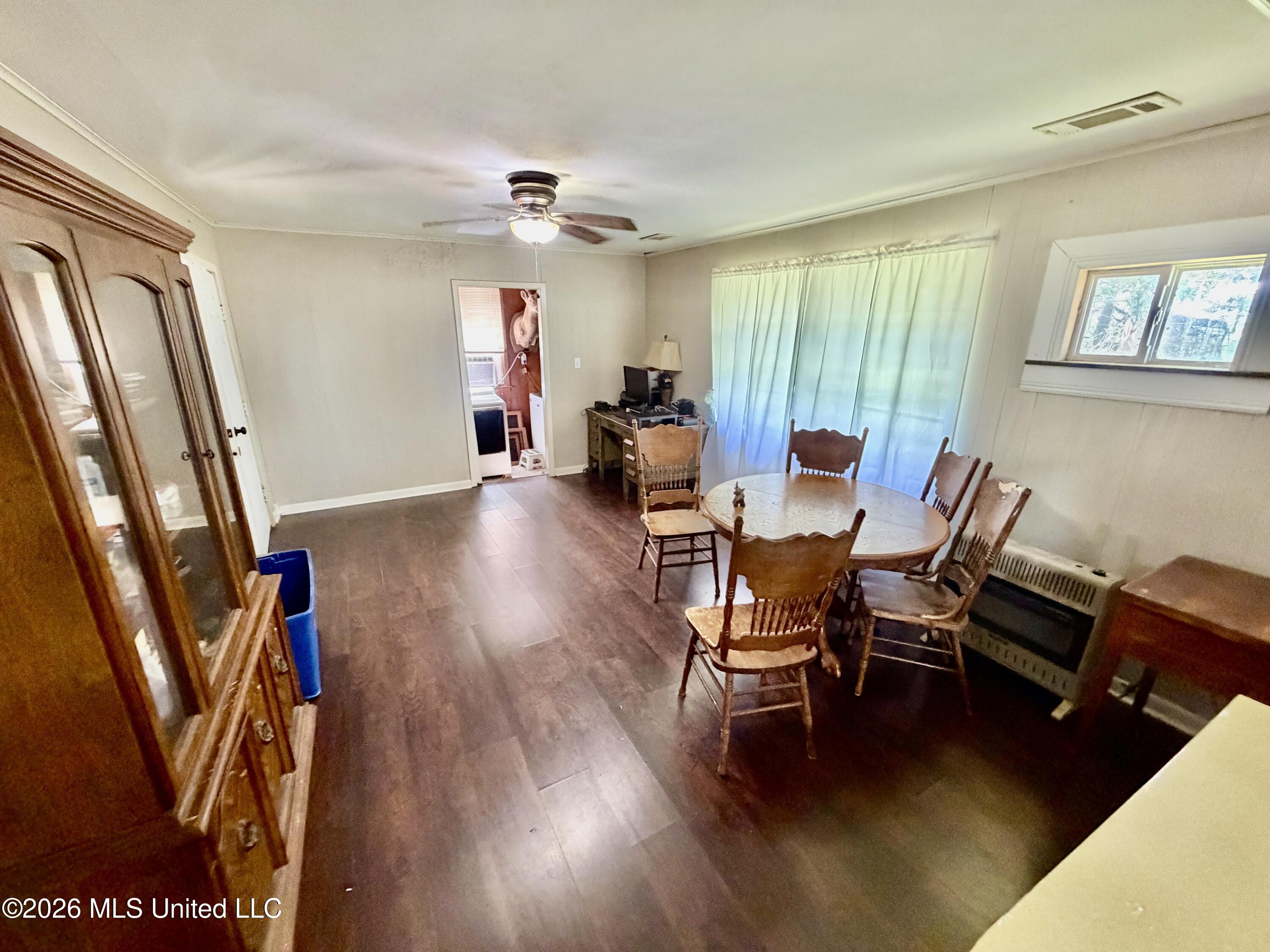 1627 Highway 446 Property Photo 4