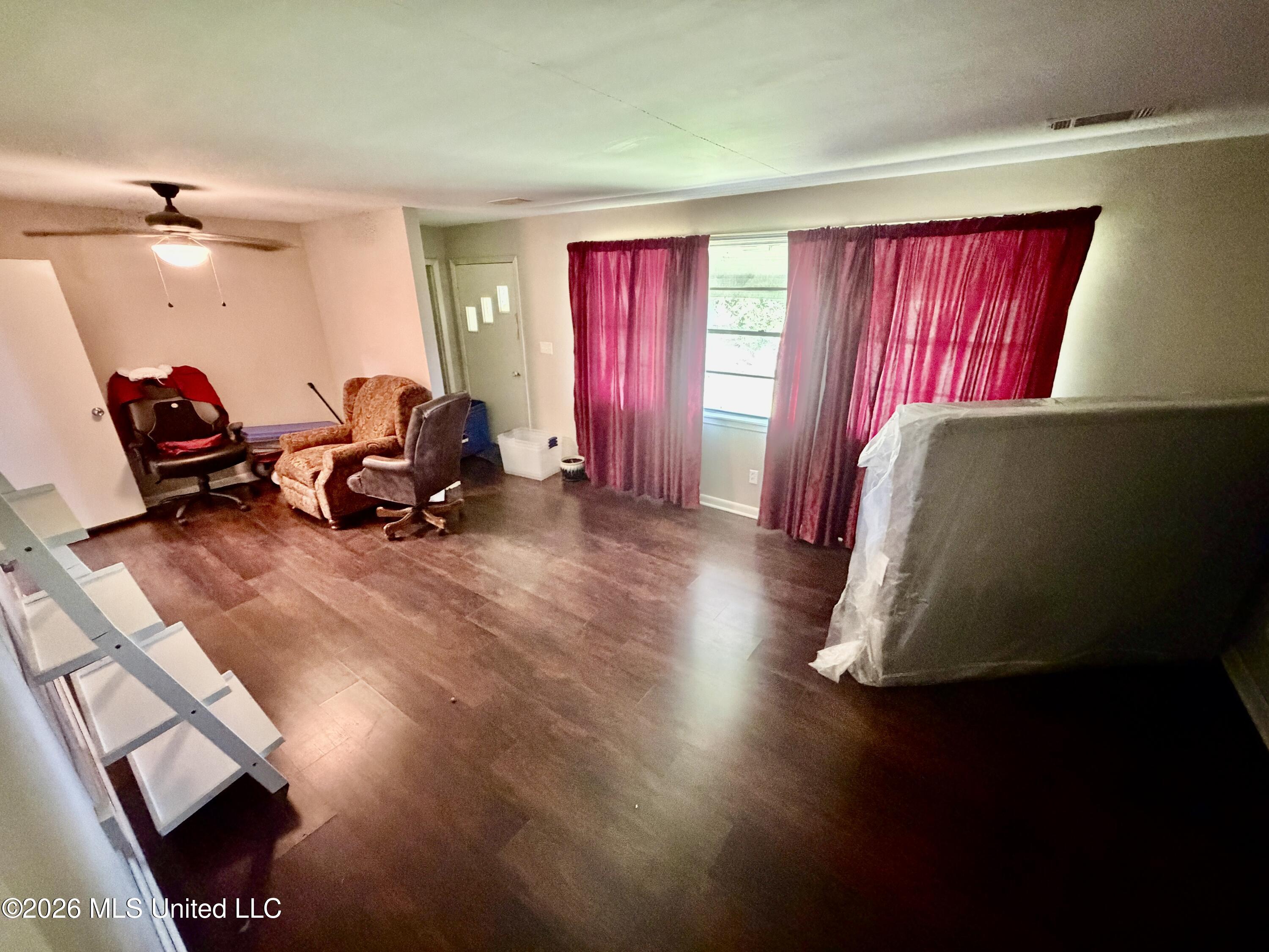1627 Highway 446 Property Photo 6