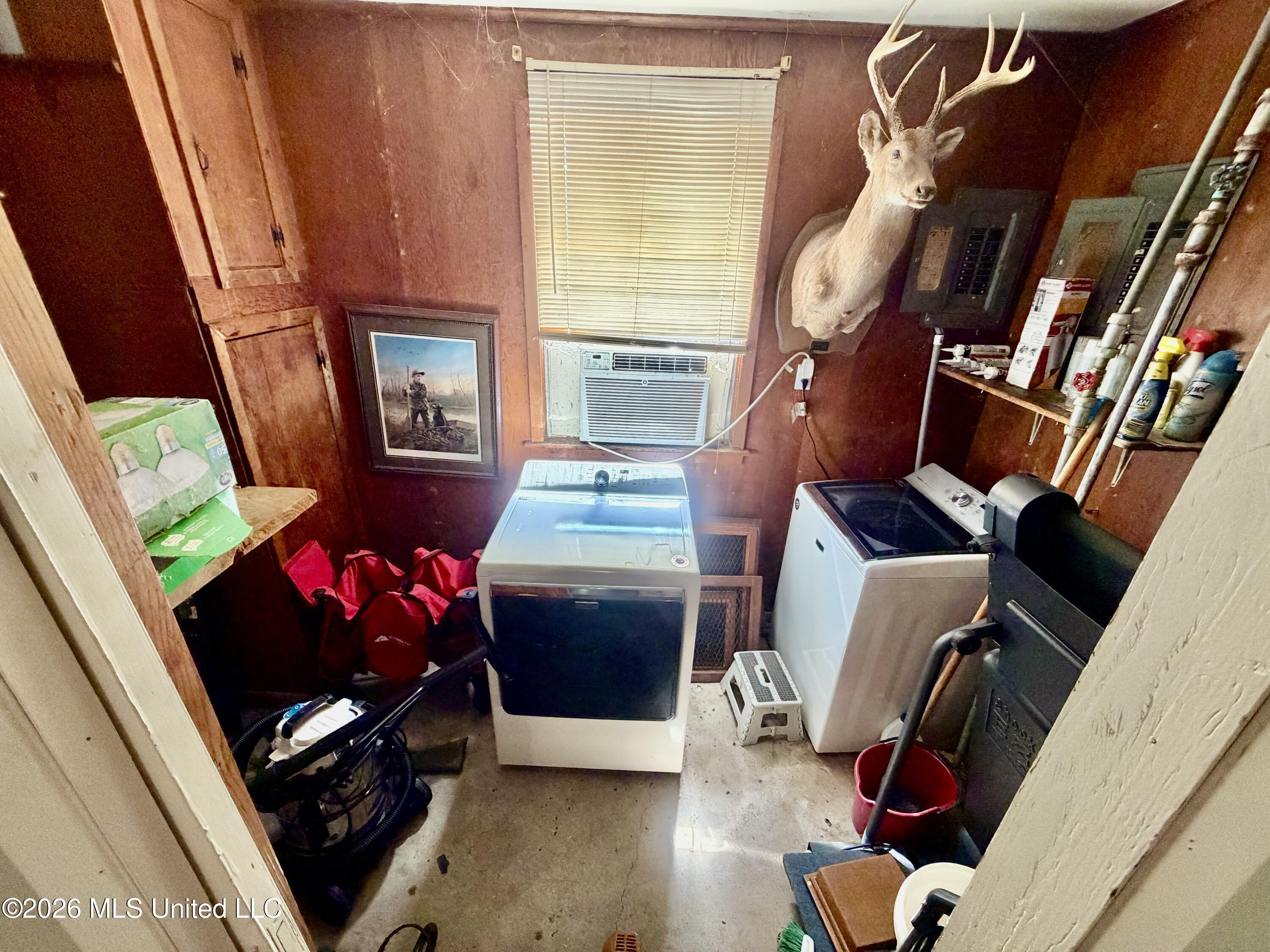 1627 Highway 446 Property Photo 8
