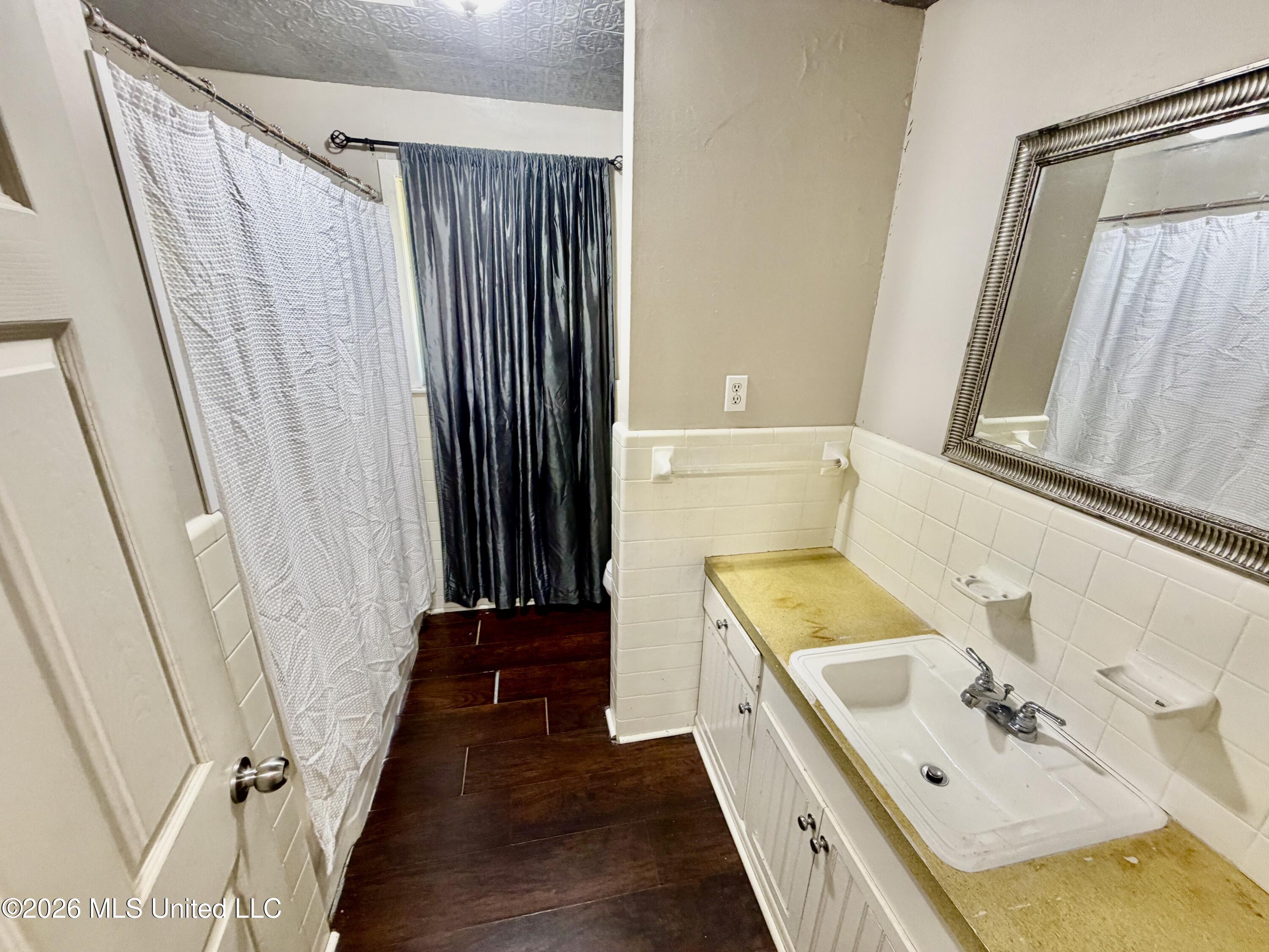 1627 Highway 446 Property Photo 9