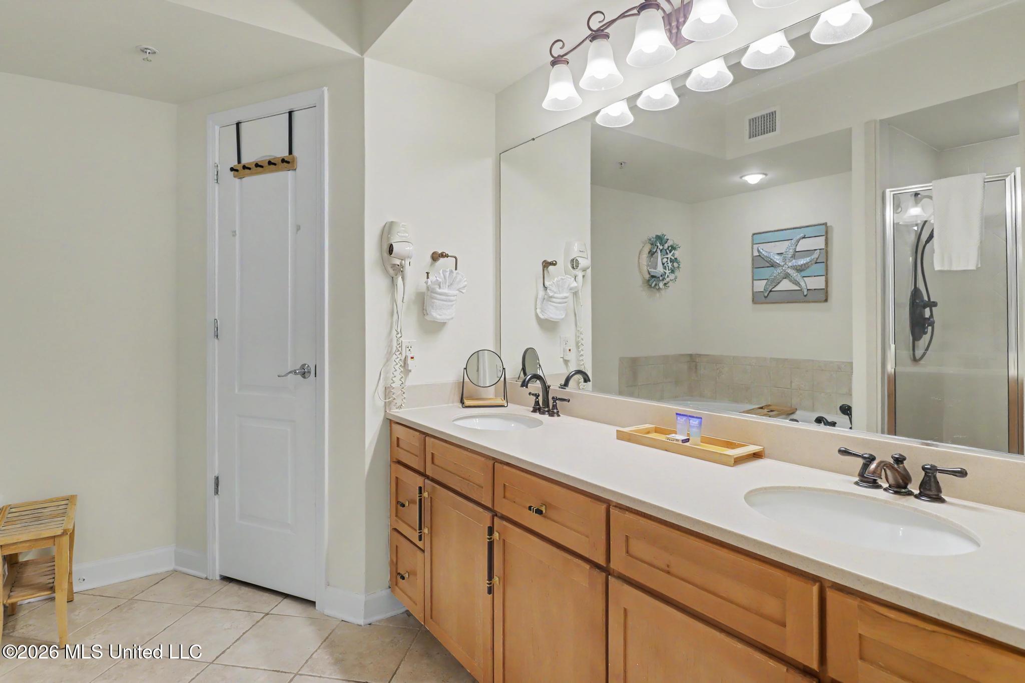 1200 Beach Drive Property Photo 14