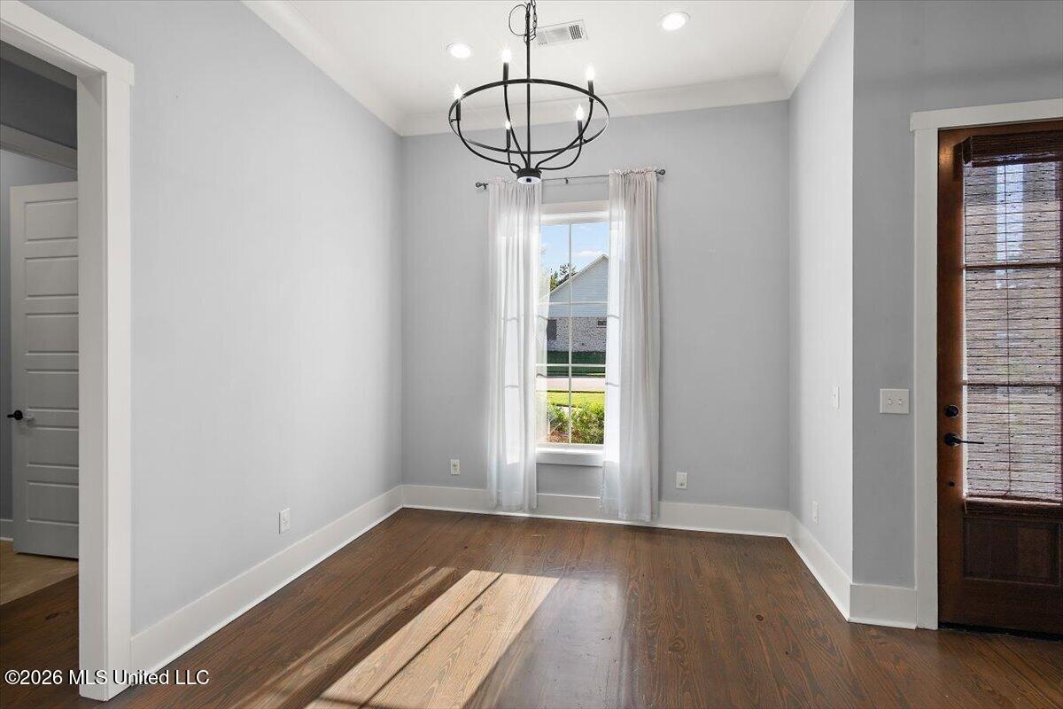 100 Camden Lake Drive Property Photo 7
